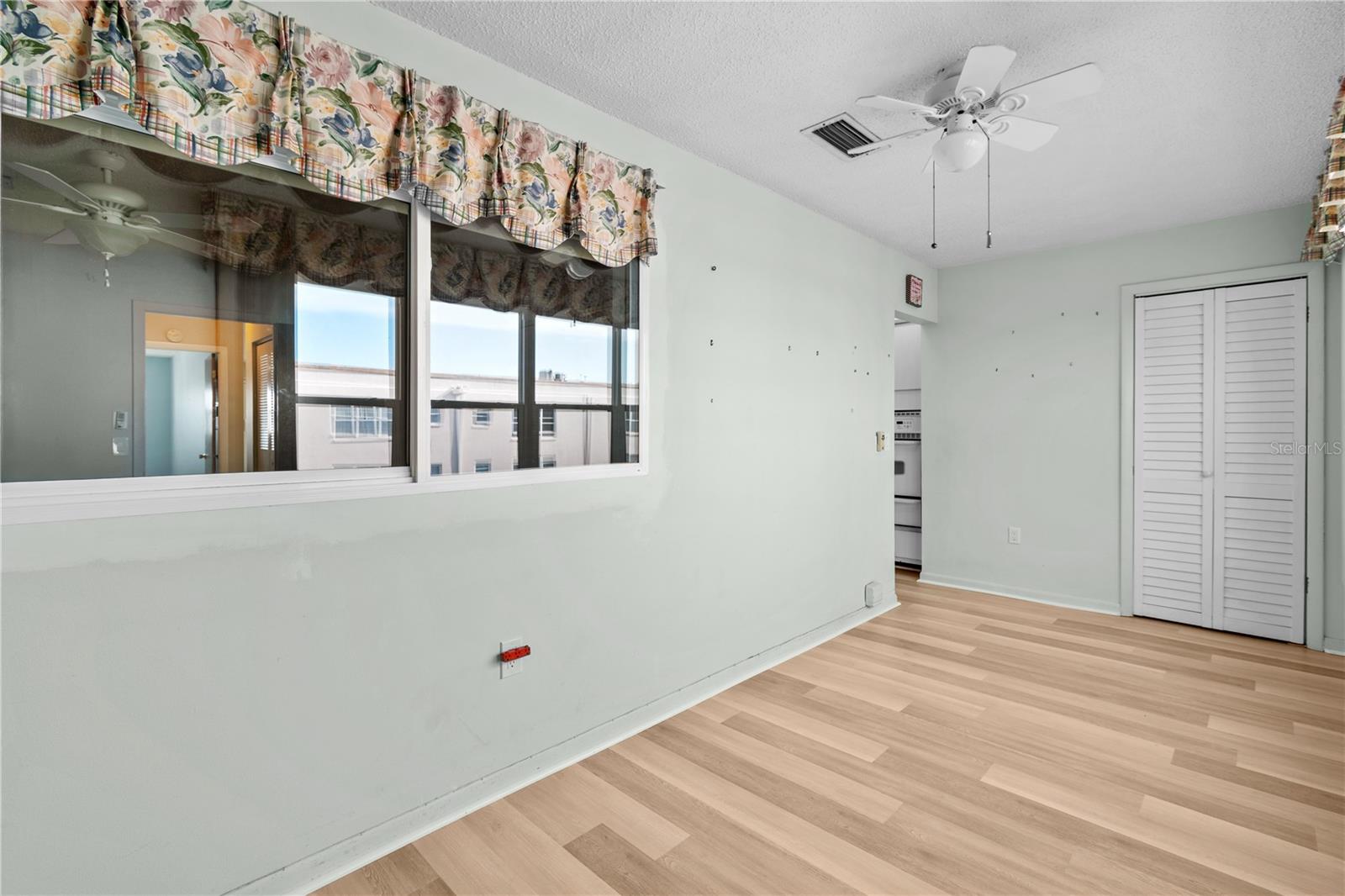 FIVE TOWNS OF ST PETE - Residential