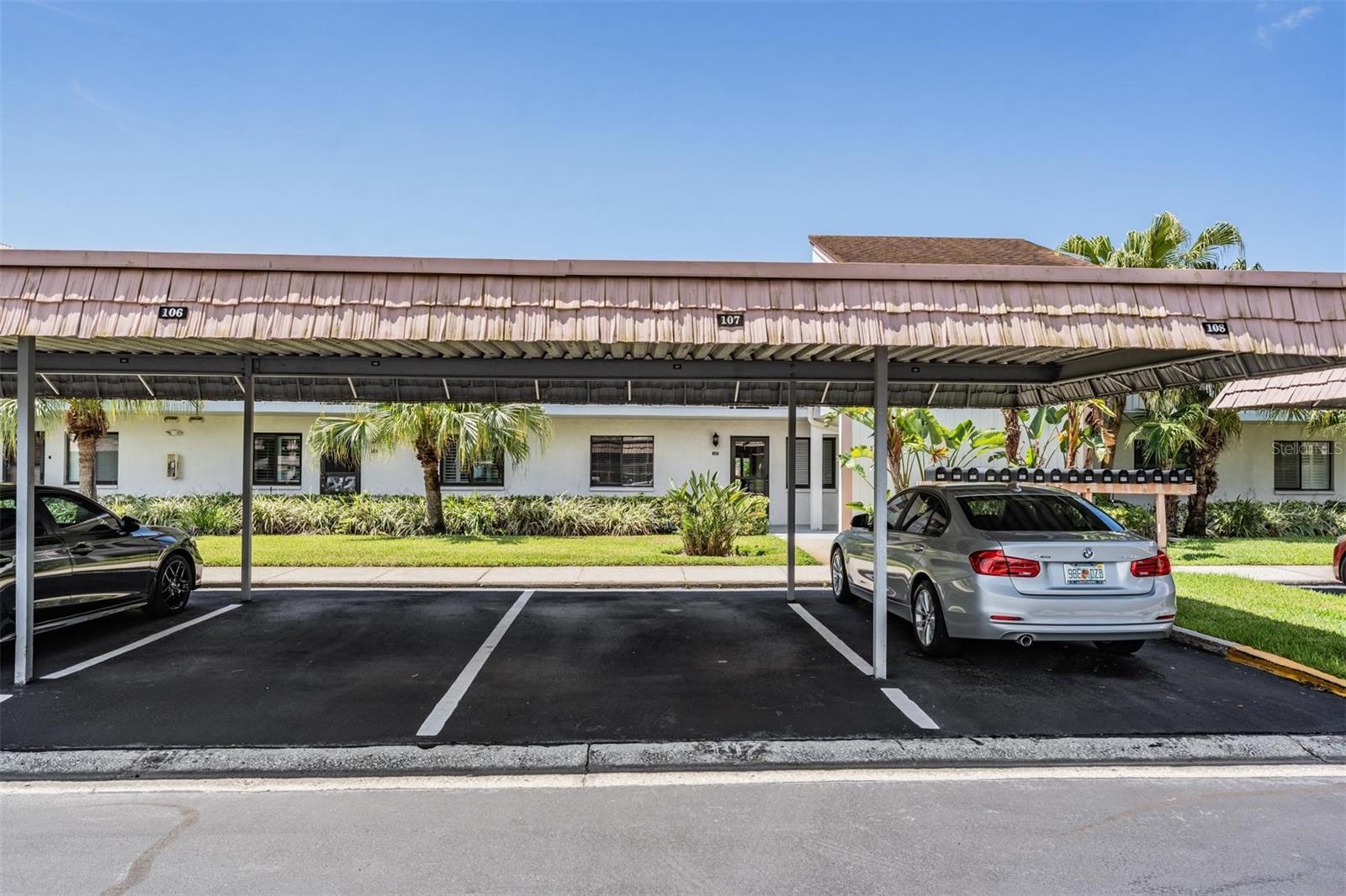 107 LAKEVIEW PLACE 7