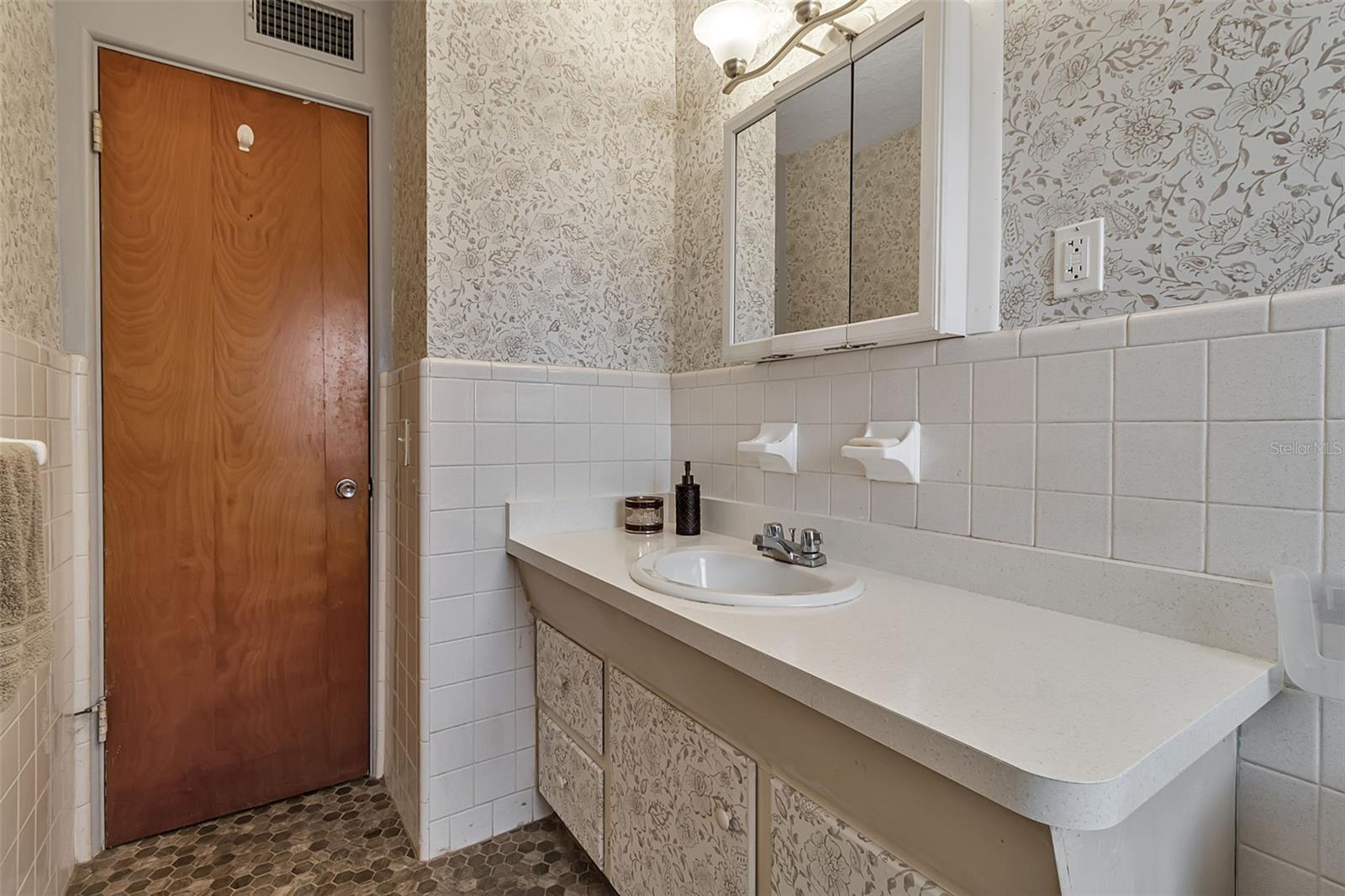 SOUTHWOOD VILLAGE FIRST ADD REP - Residential