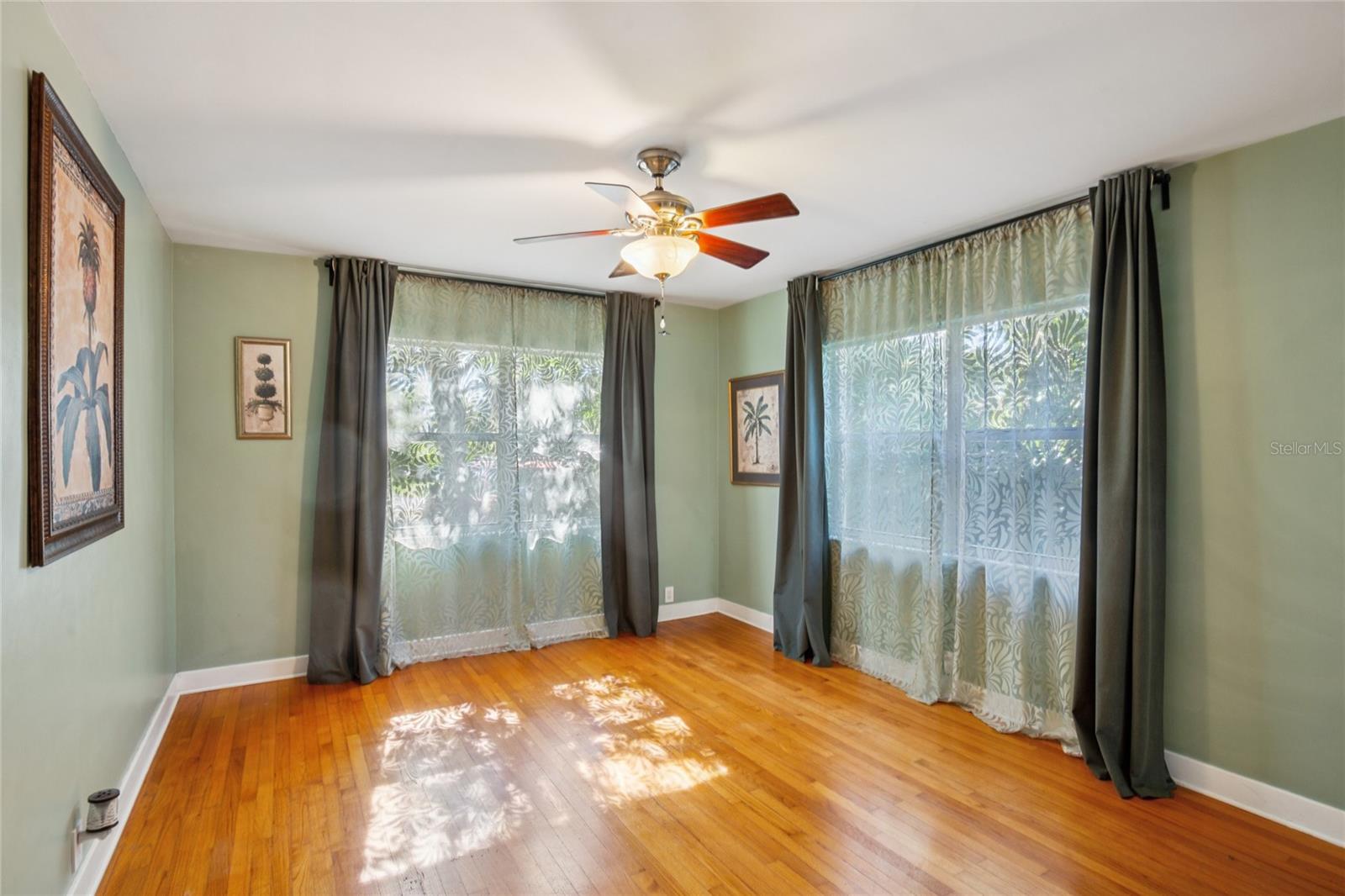 OAK ACRES - Residential