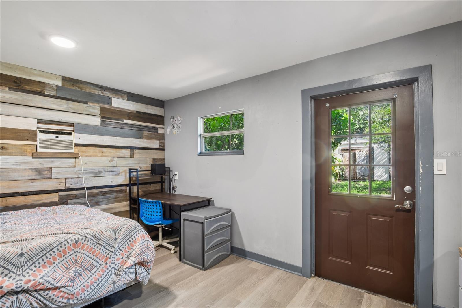 OAK ACRES - Residential