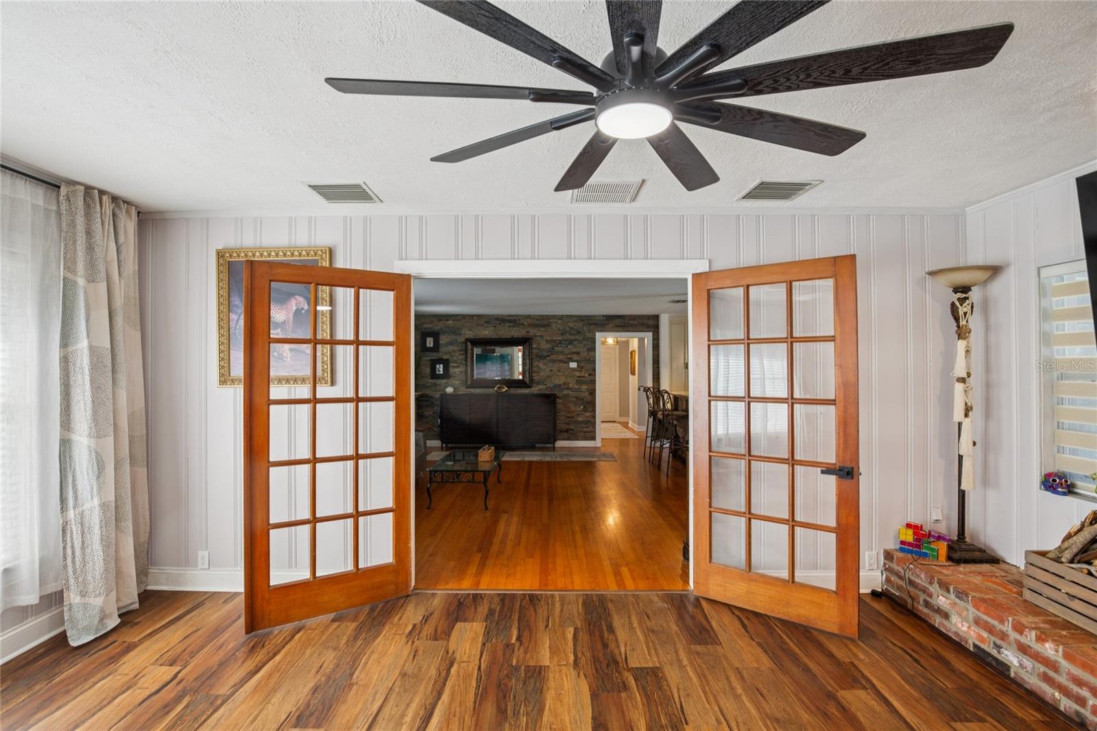 OAK ACRES - Residential