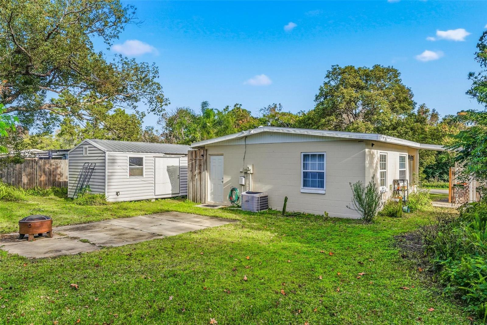 DELTONA LAKES B UN 55 - Residential