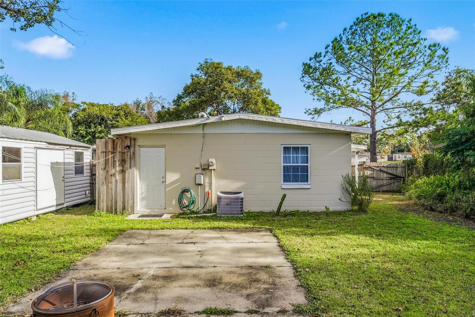 DELTONA LAKES B UN 55 - Residential