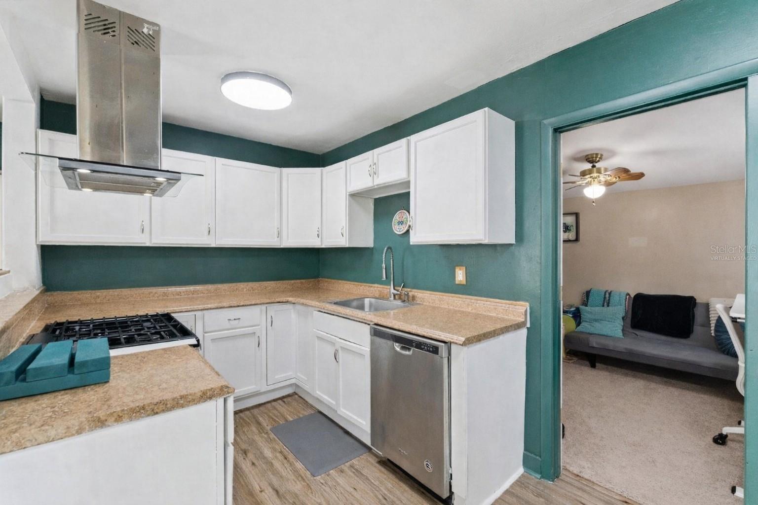 DELTONA LAKES B UN 55 - Residential