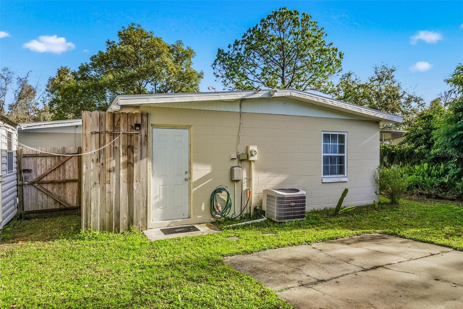 DELTONA LAKES B UN 55 - Residential