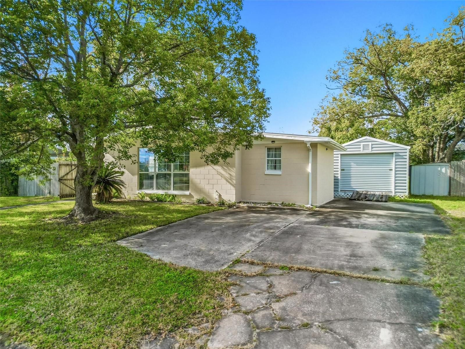 DELTONA LAKES B UN 55 - Residential