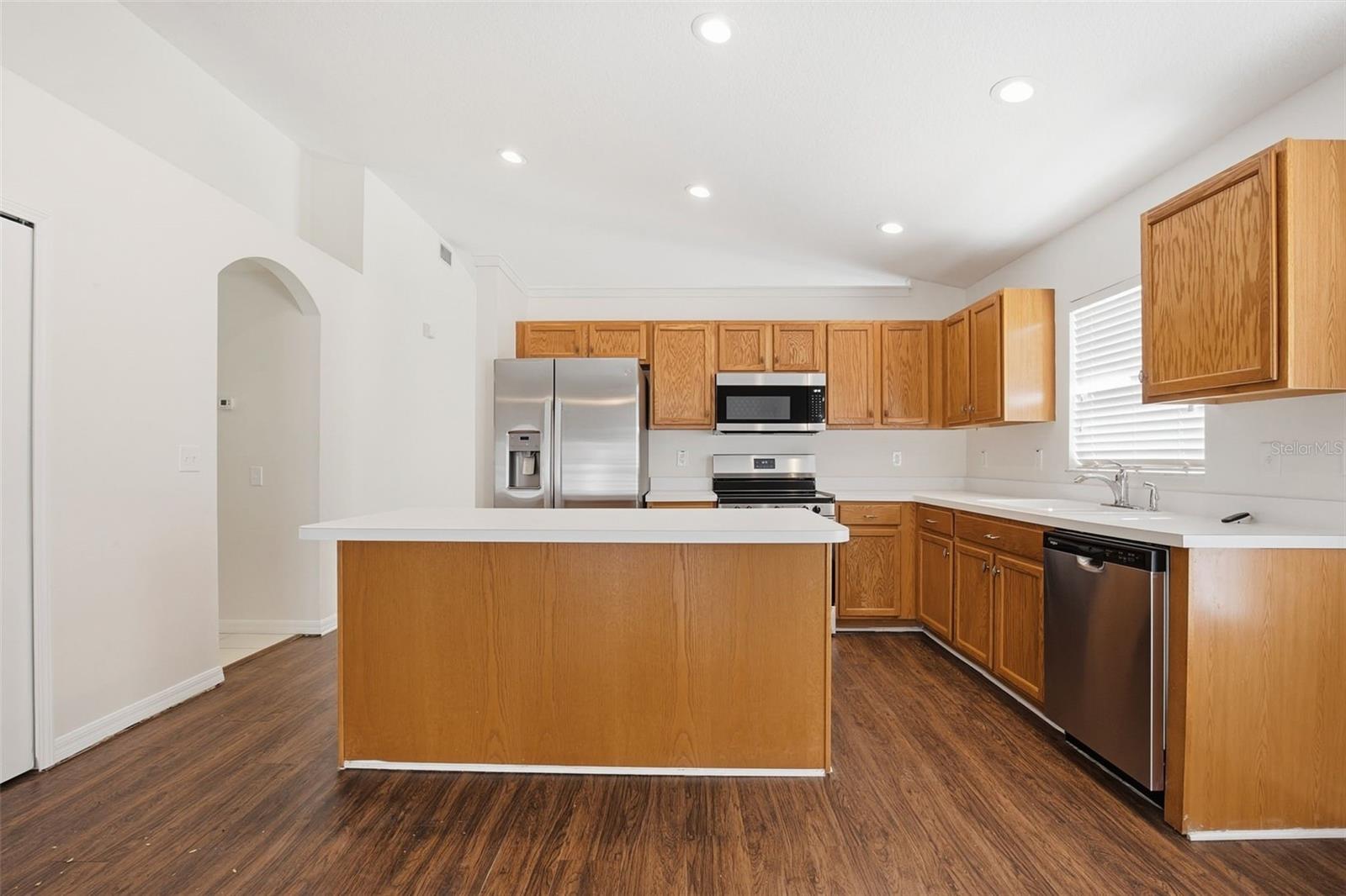 WELLINGTON NORTH AT BAY PARK - Residential