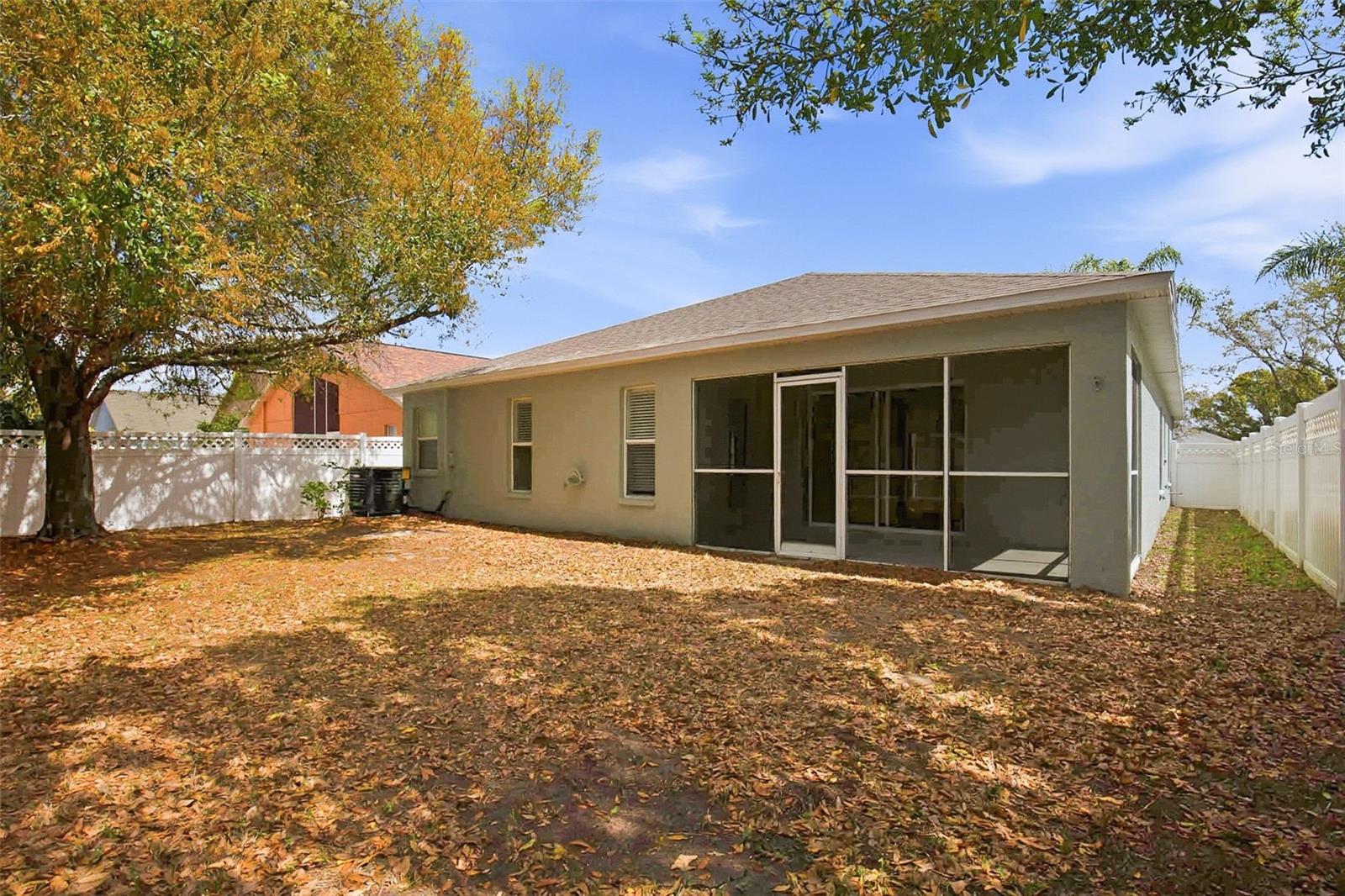 WELLINGTON NORTH AT BAY PARK - Residential