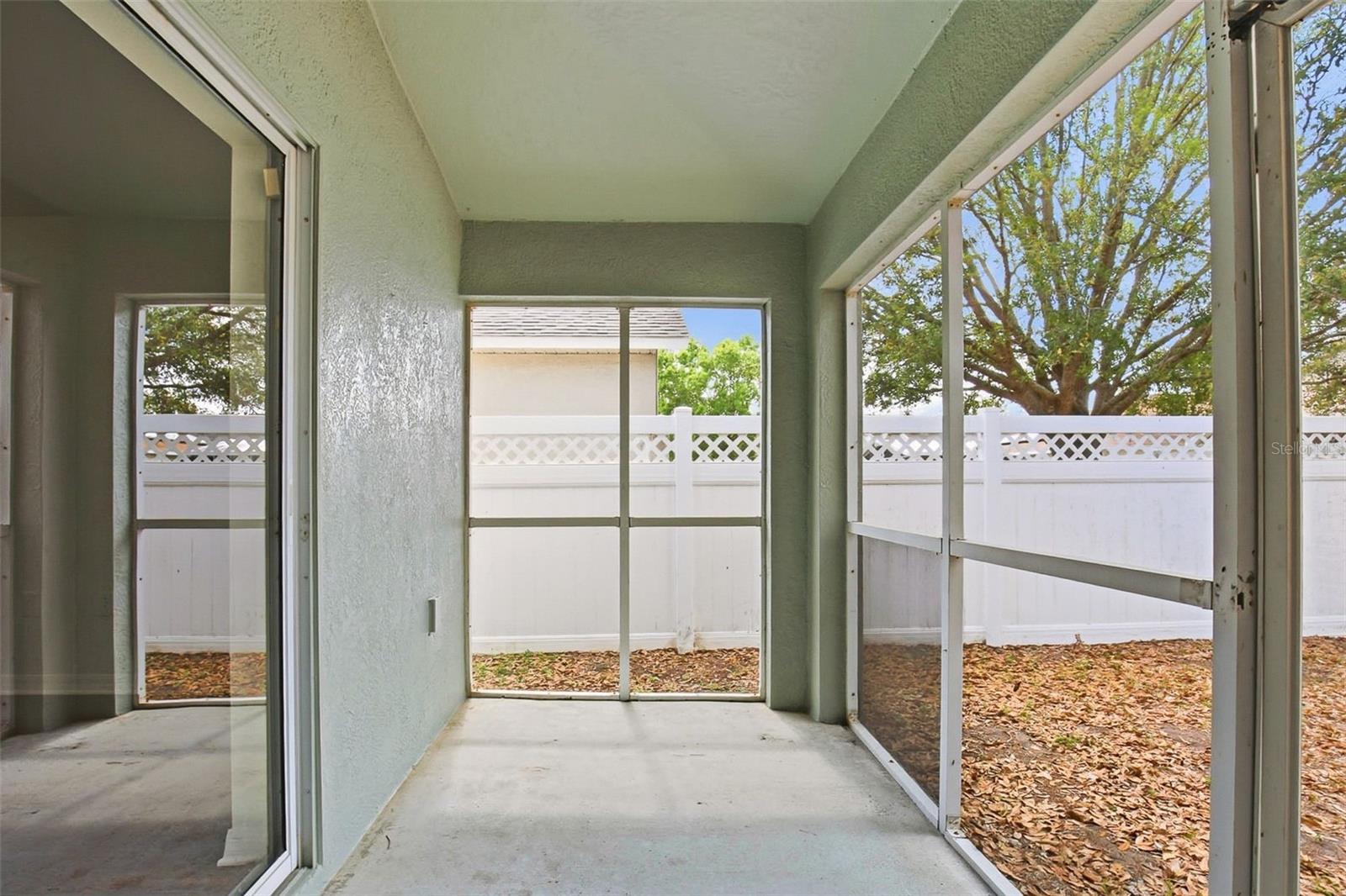 WELLINGTON NORTH AT BAY PARK - Residential