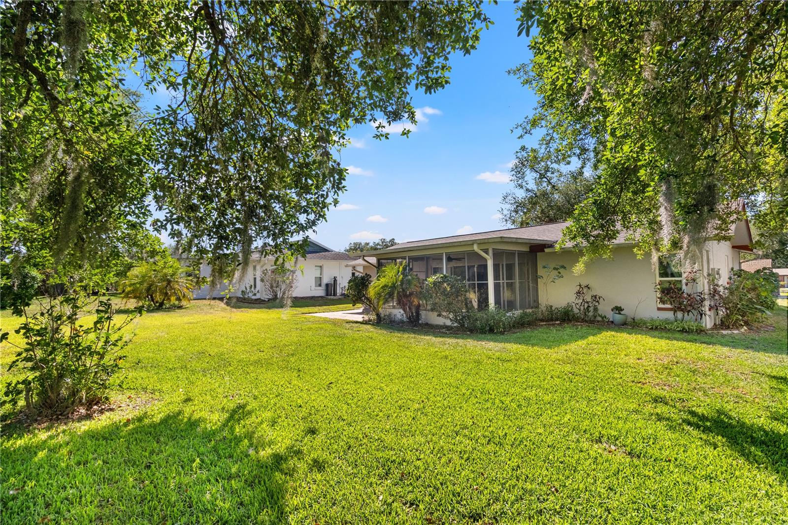 SAN CLEMENTE VILLAGE - Residential