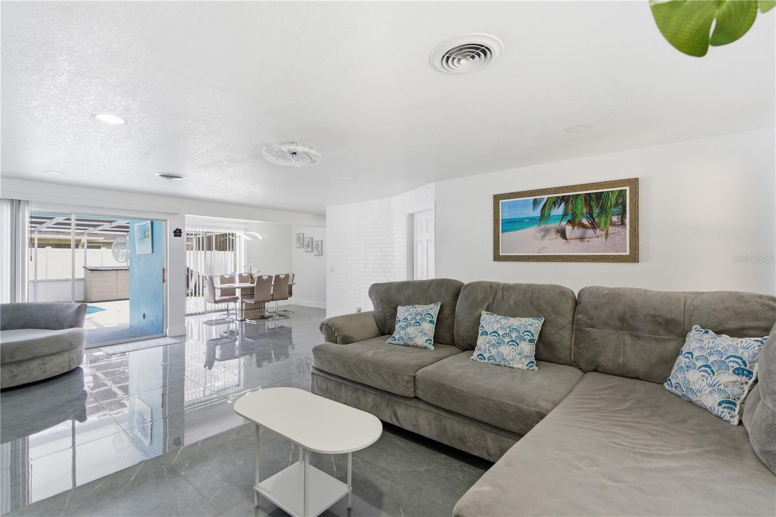 BROOKHILL - Residential