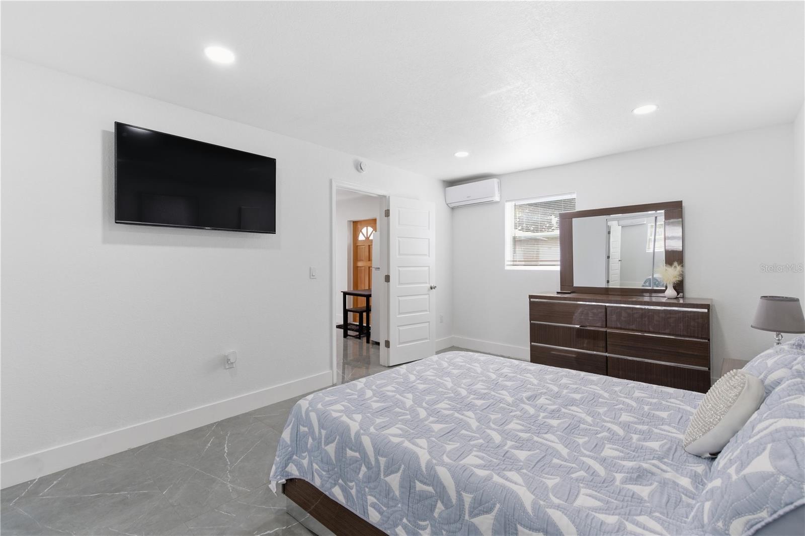 BROOKHILL - Residential