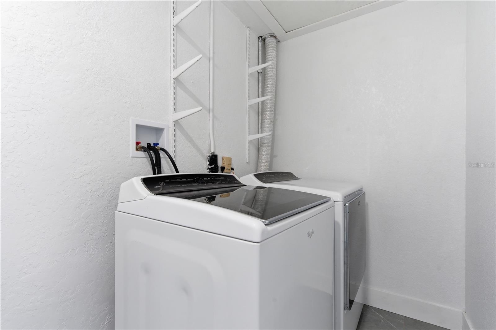 BROOKHILL - Residential