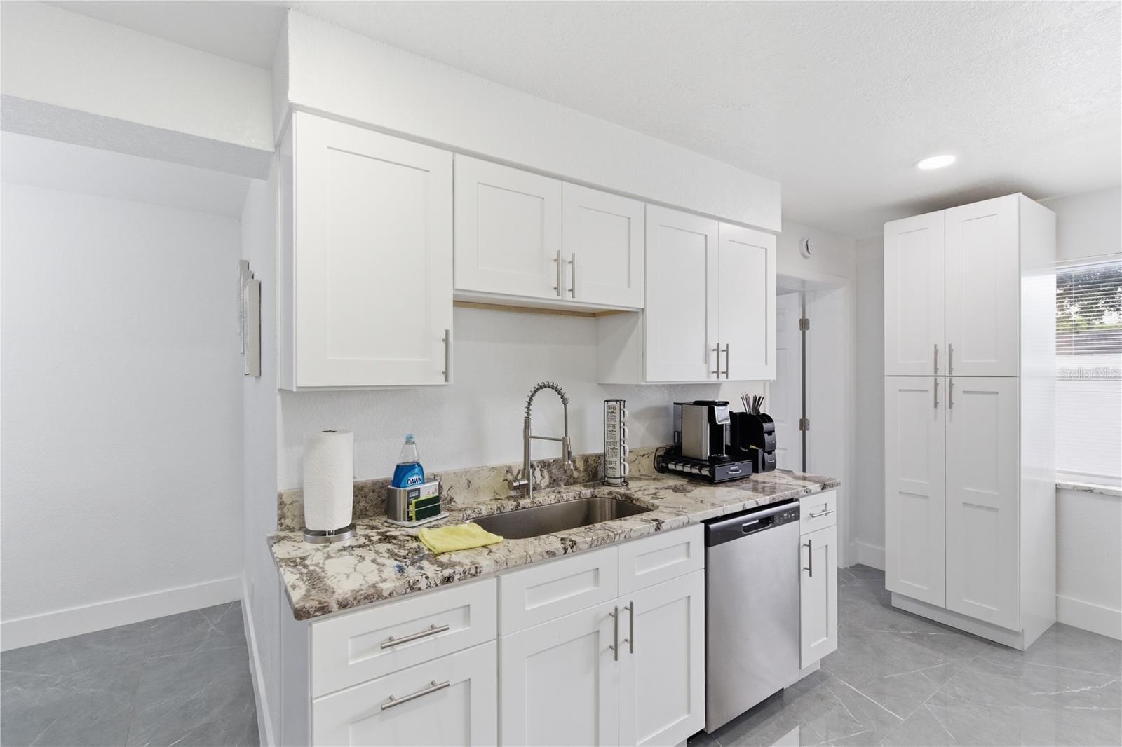 BROOKHILL - Residential