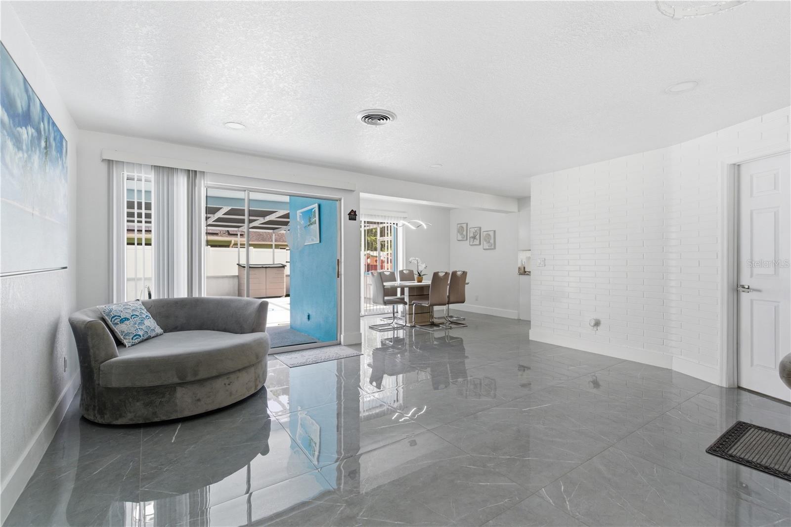 BROOKHILL - Residential