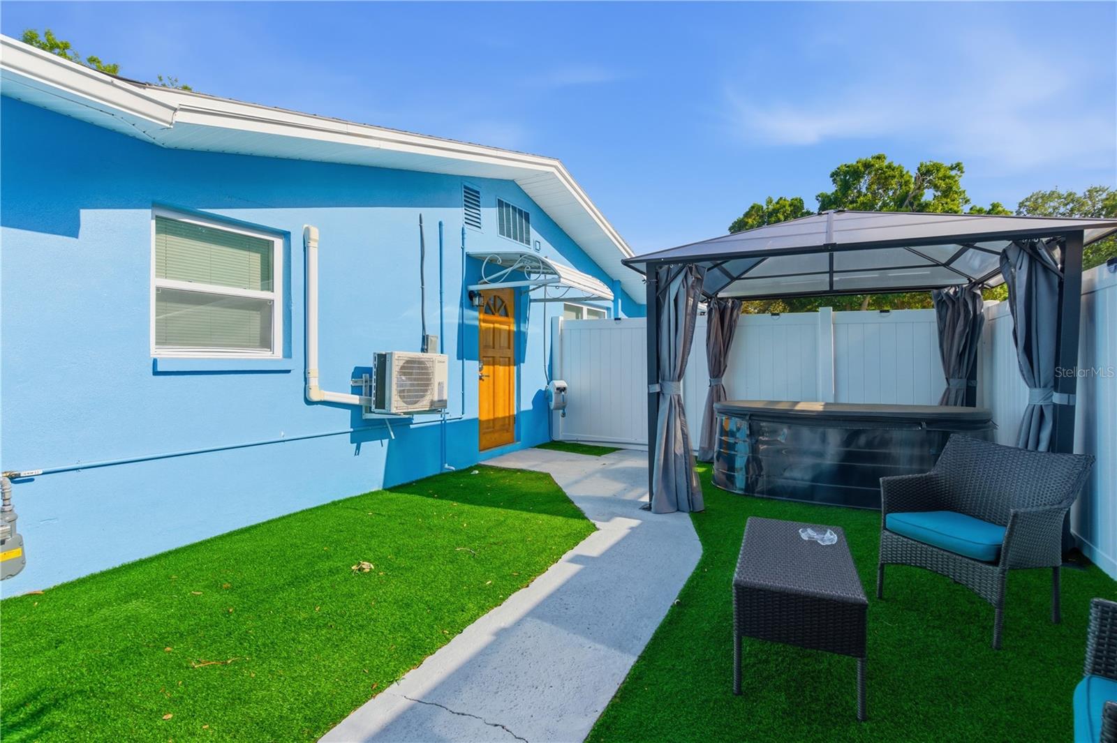 BROOKHILL - Residential