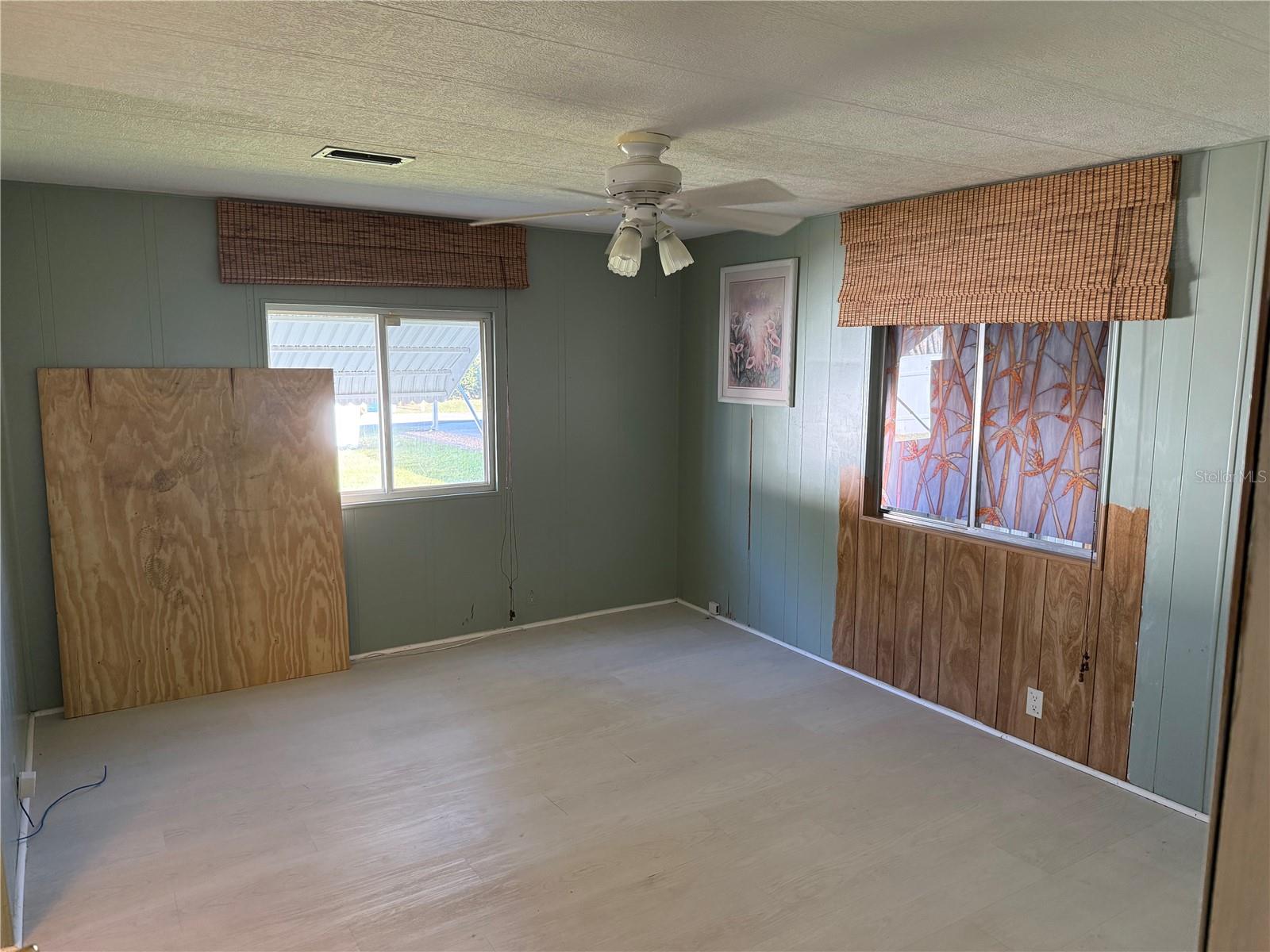 EAGLE POINT MHP - Residential