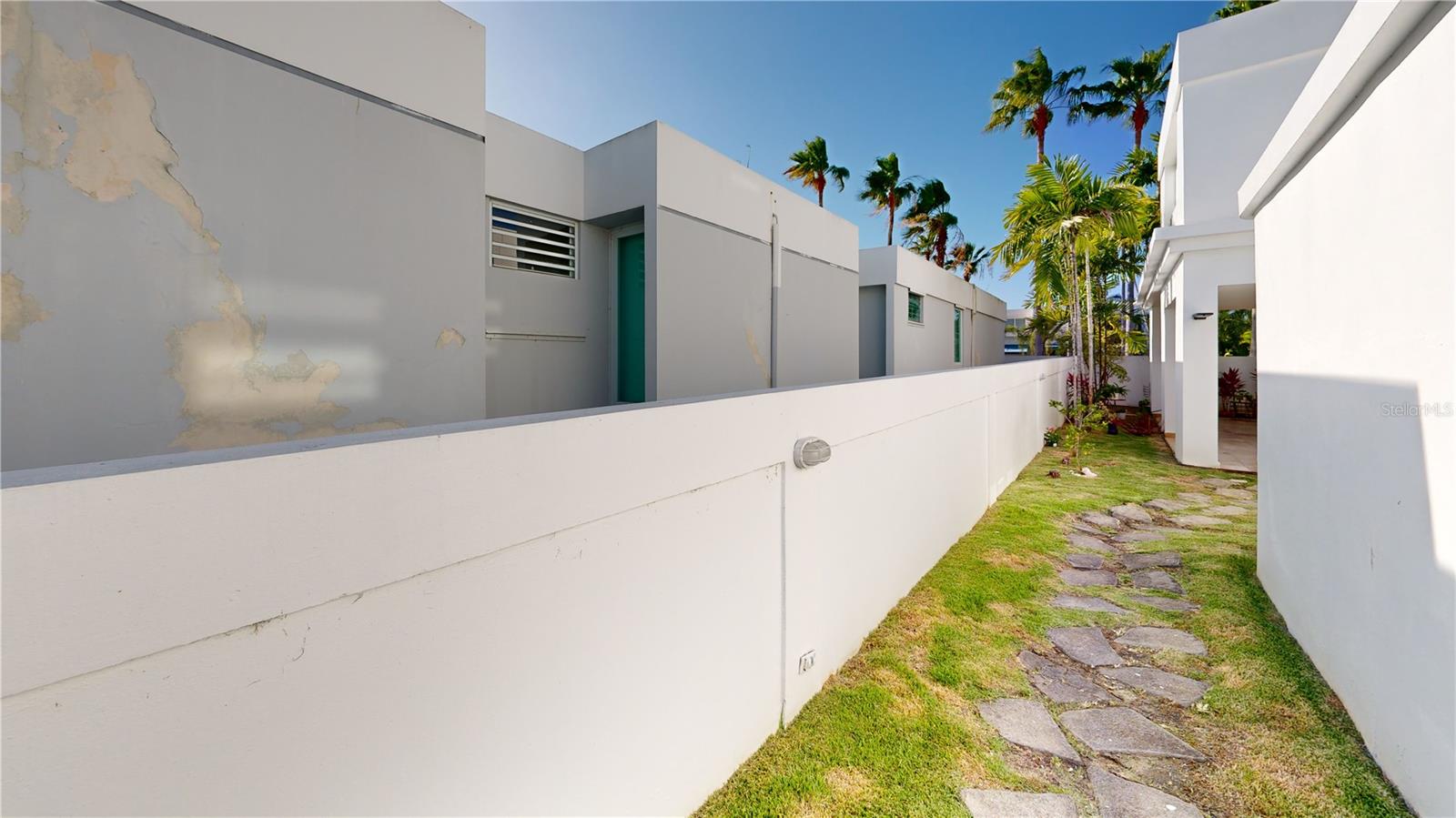 PASEO REAL - Residential