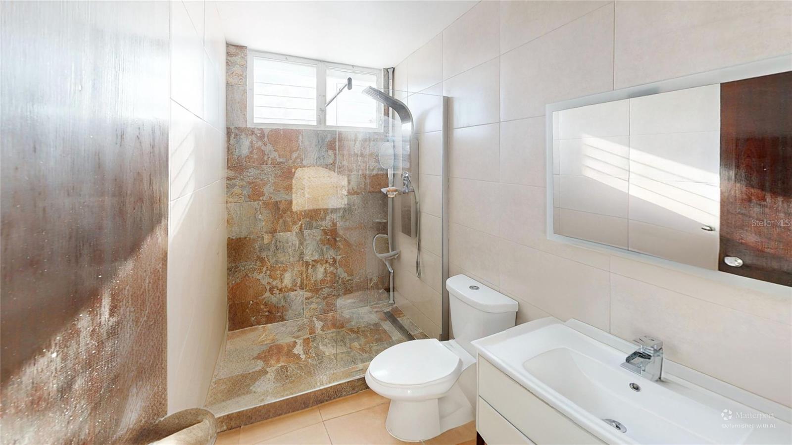 PASEO REAL - Residential