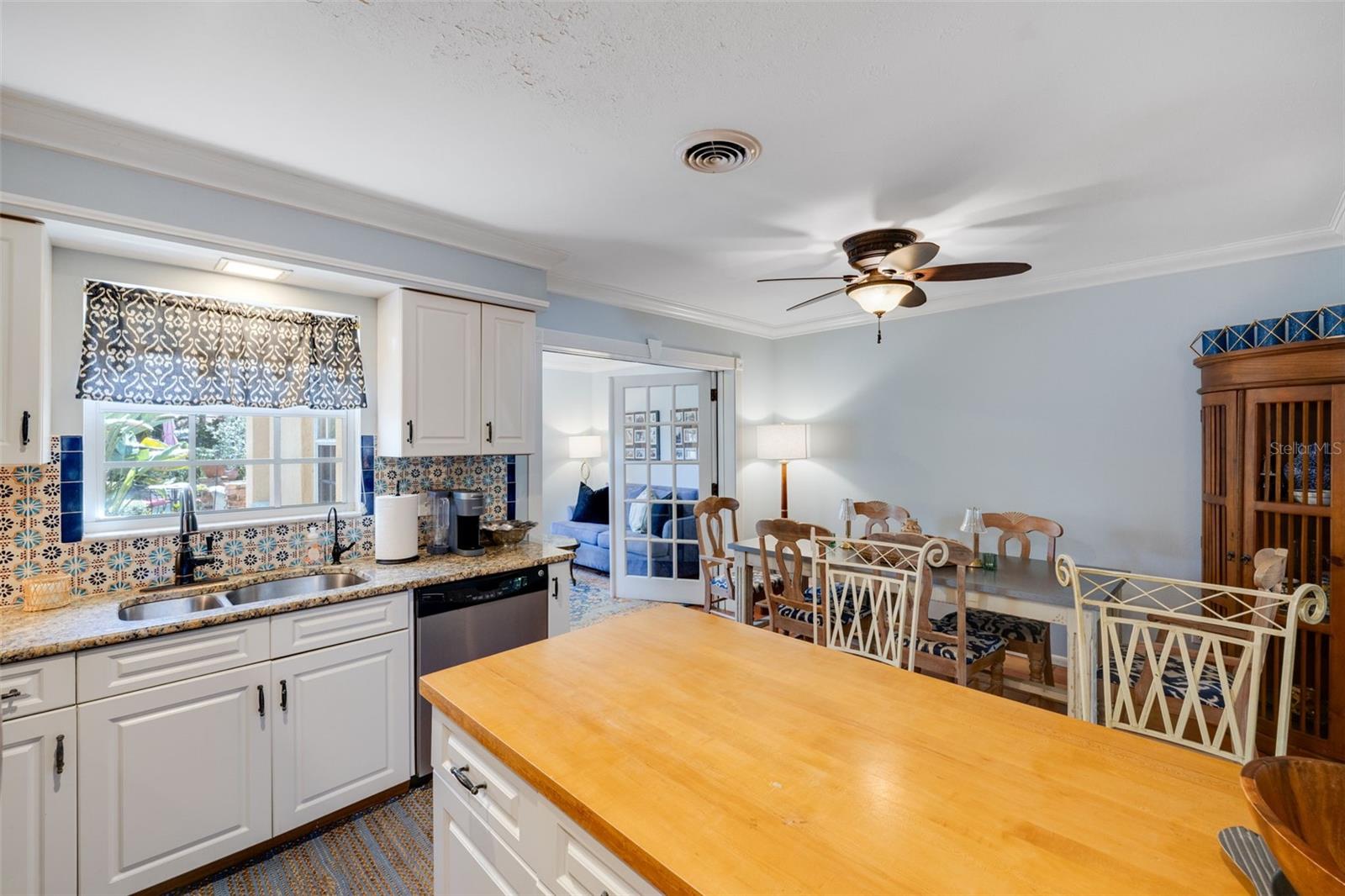 VENEZIA PARK SEC OF VENICE - Residential