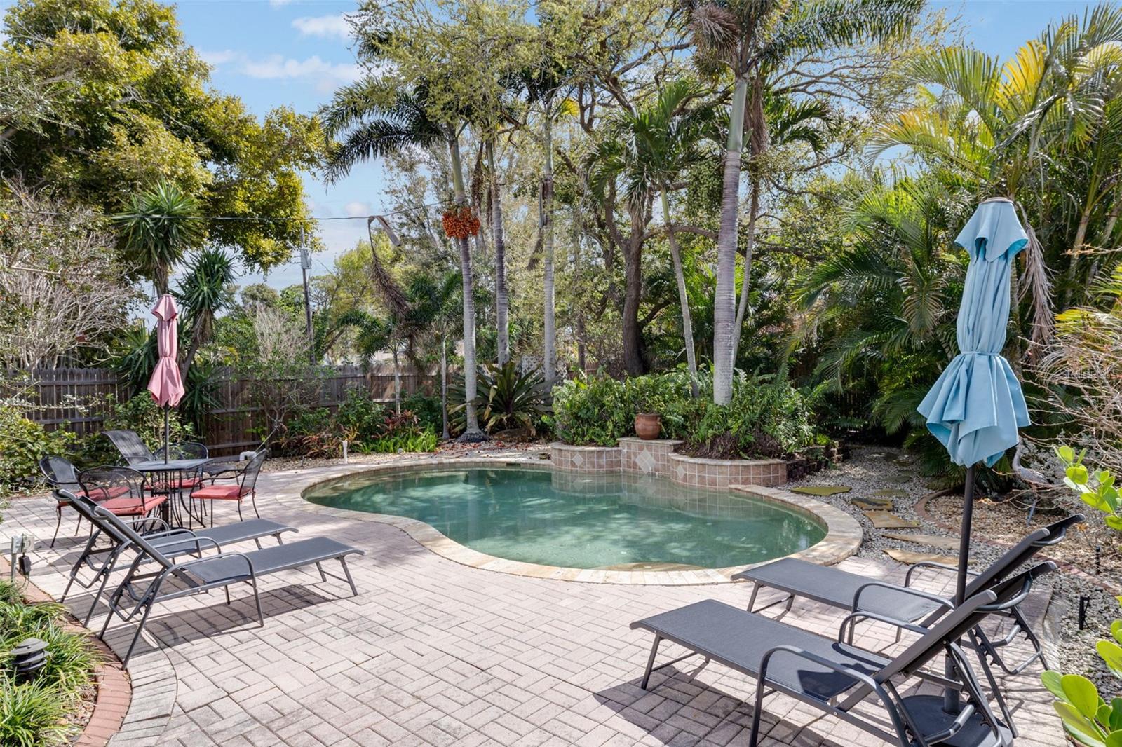 VENEZIA PARK SEC OF VENICE - Residential