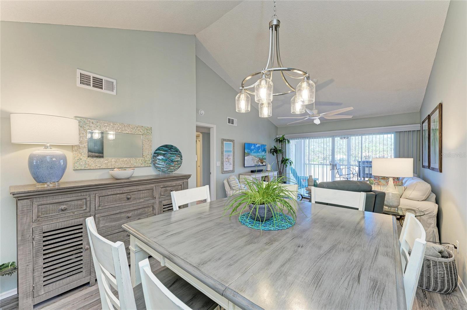 FARMINGTON VISTAS - Residential