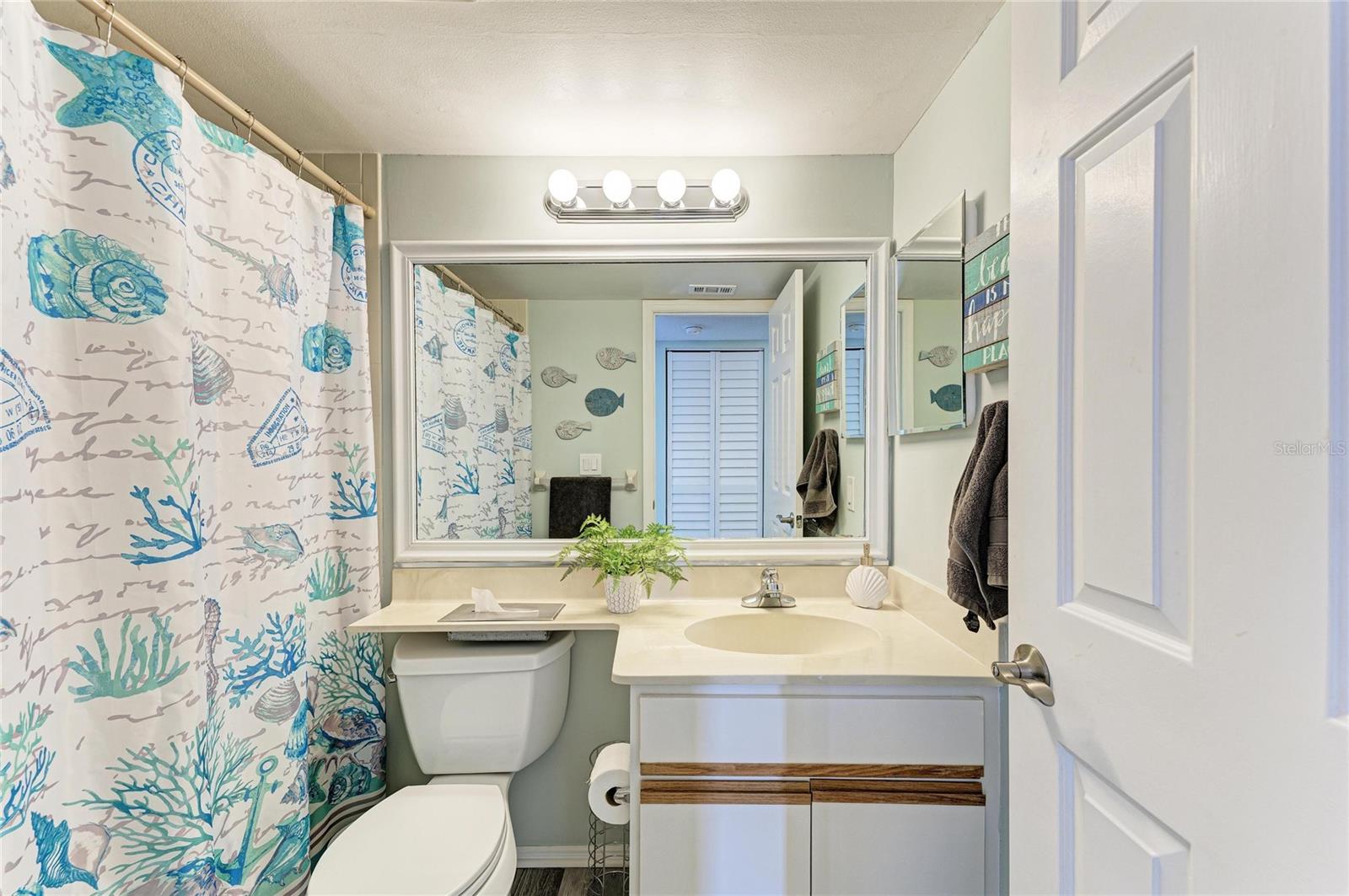 FARMINGTON VISTAS - Residential