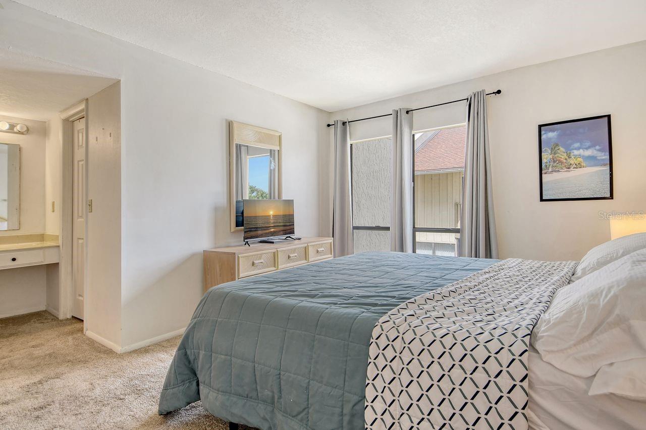 BAY OAKS - Residential