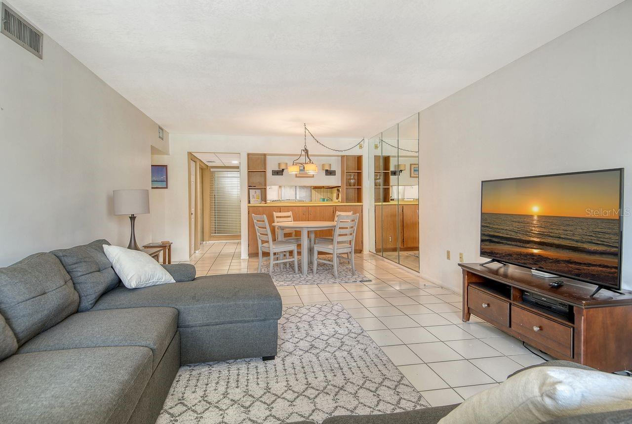 BAY OAKS - Residential