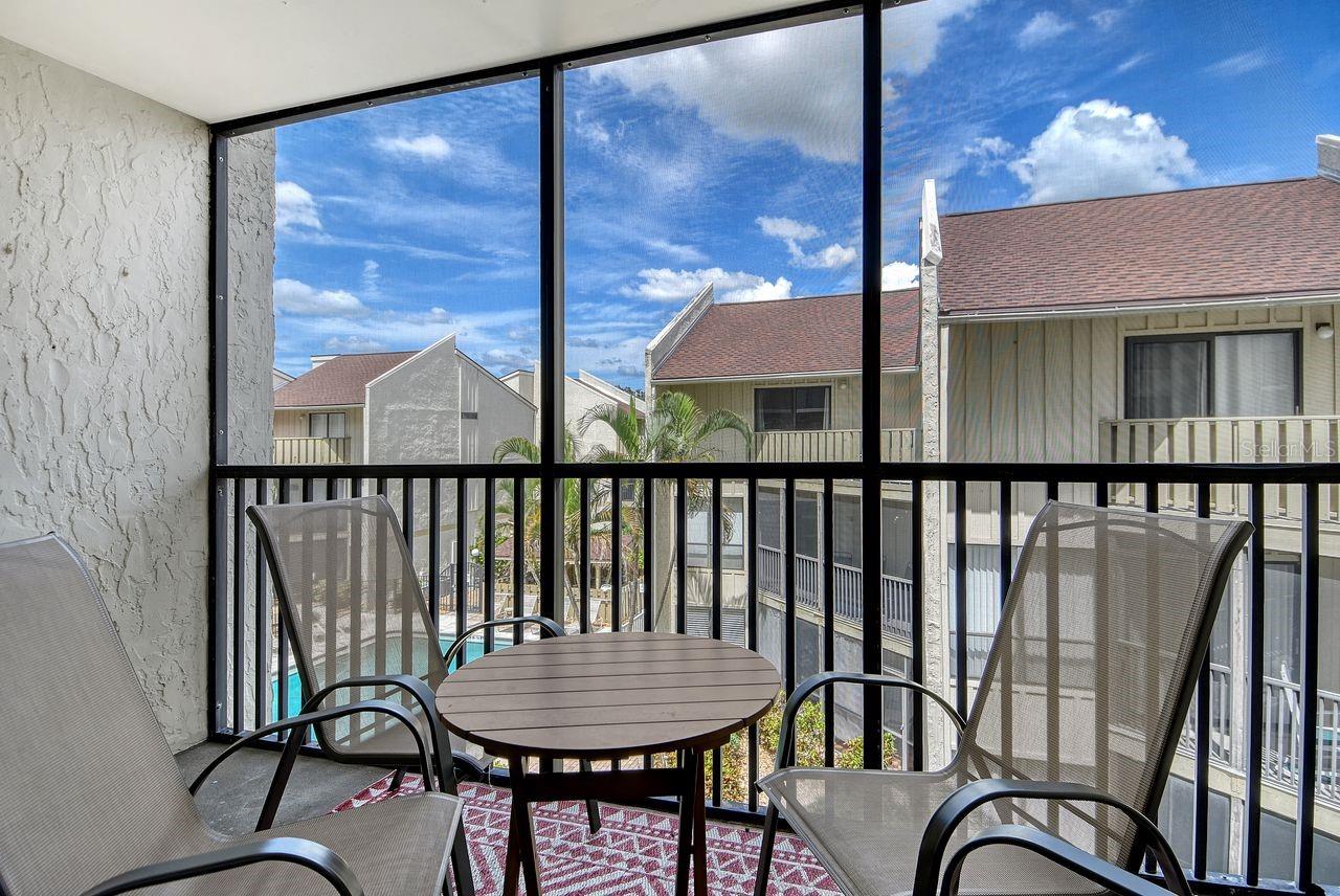 BAY OAKS - Residential