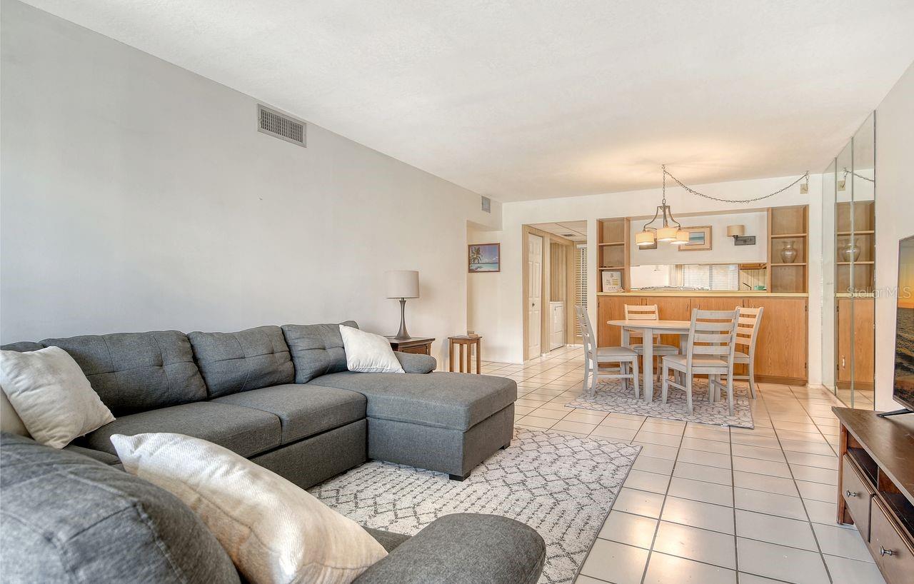 BAY OAKS - Residential