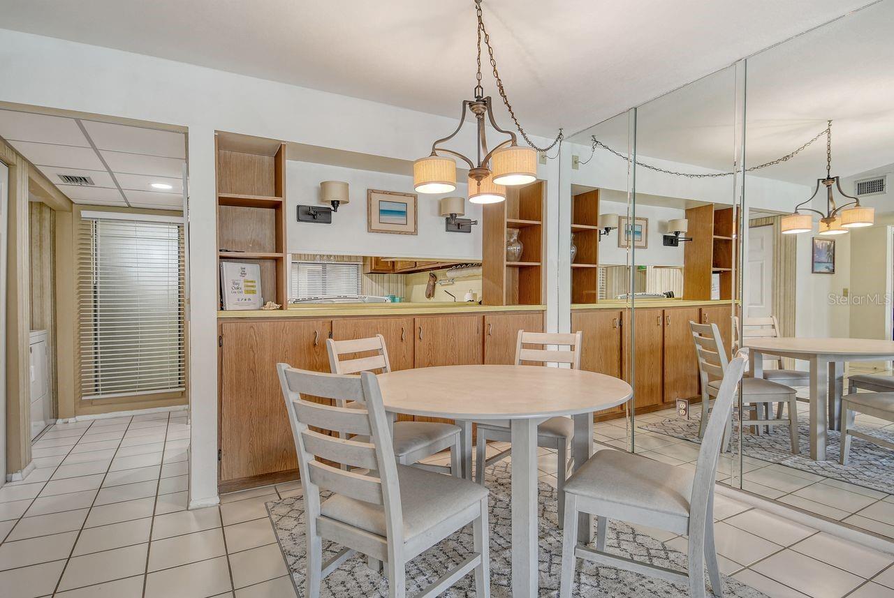 BAY OAKS - Residential