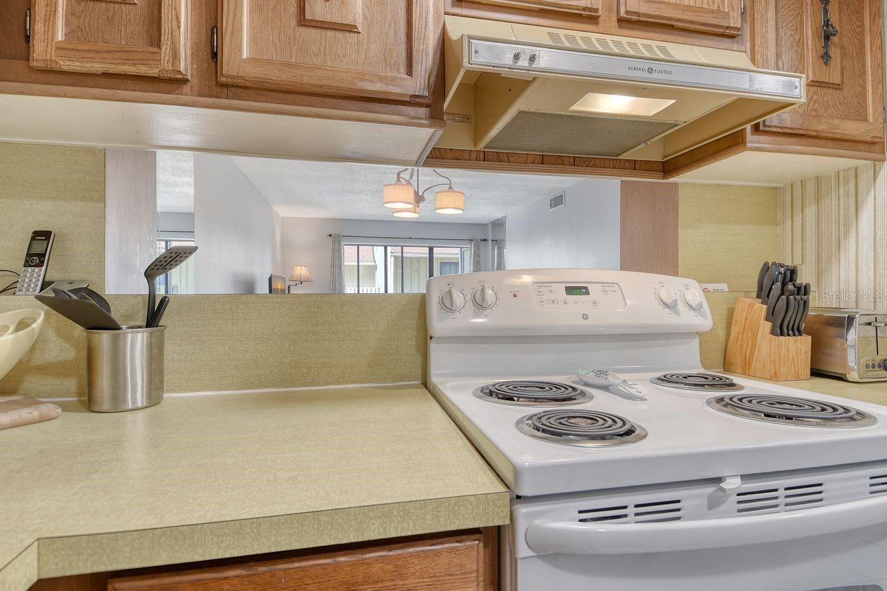 BAY OAKS - Residential