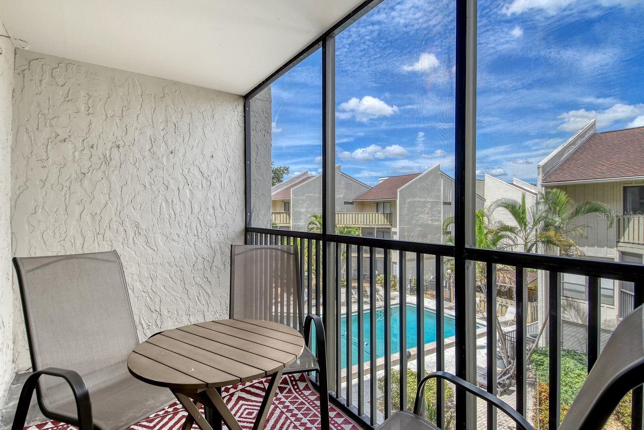 BAY OAKS - Residential