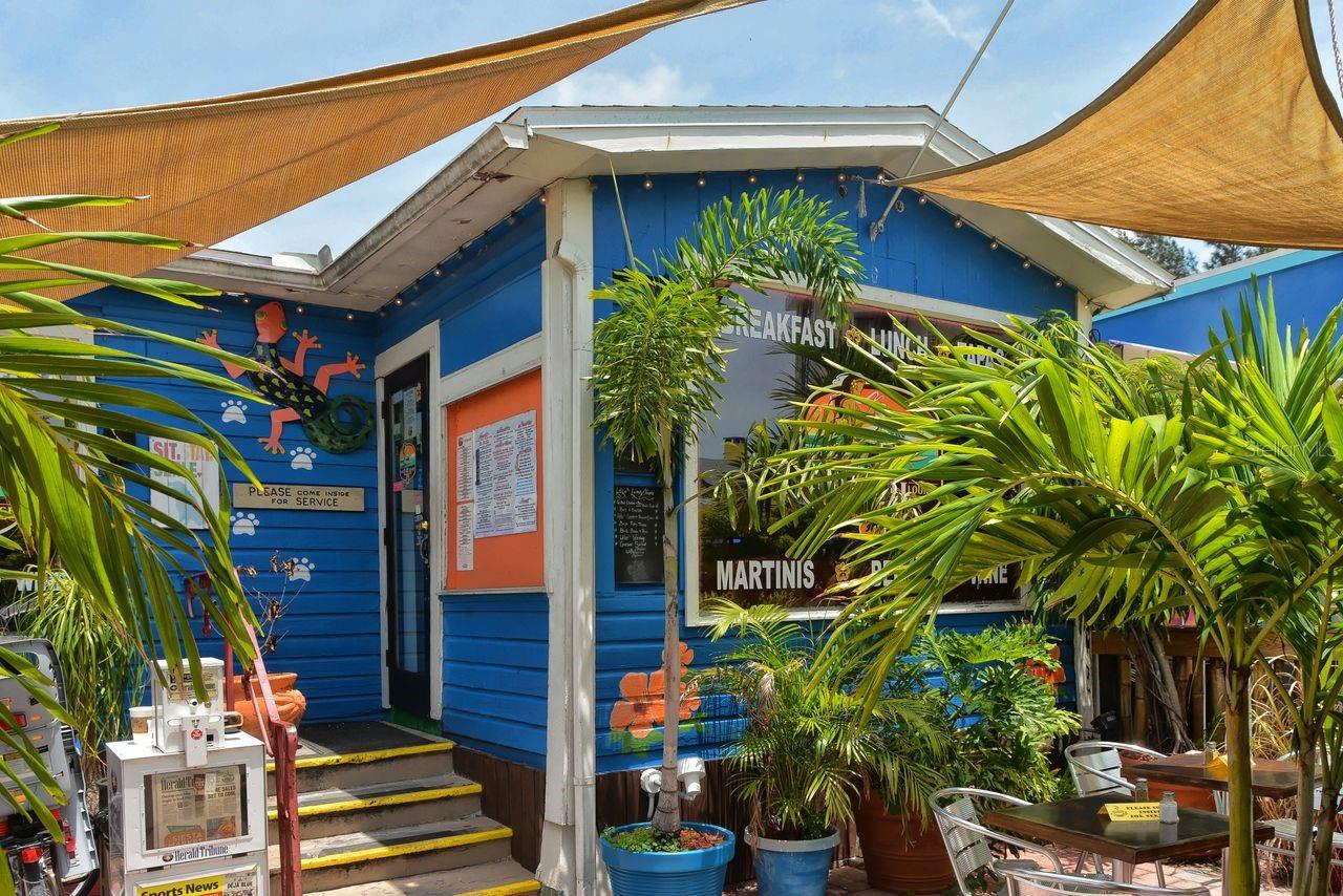 BAY OAKS - Residential