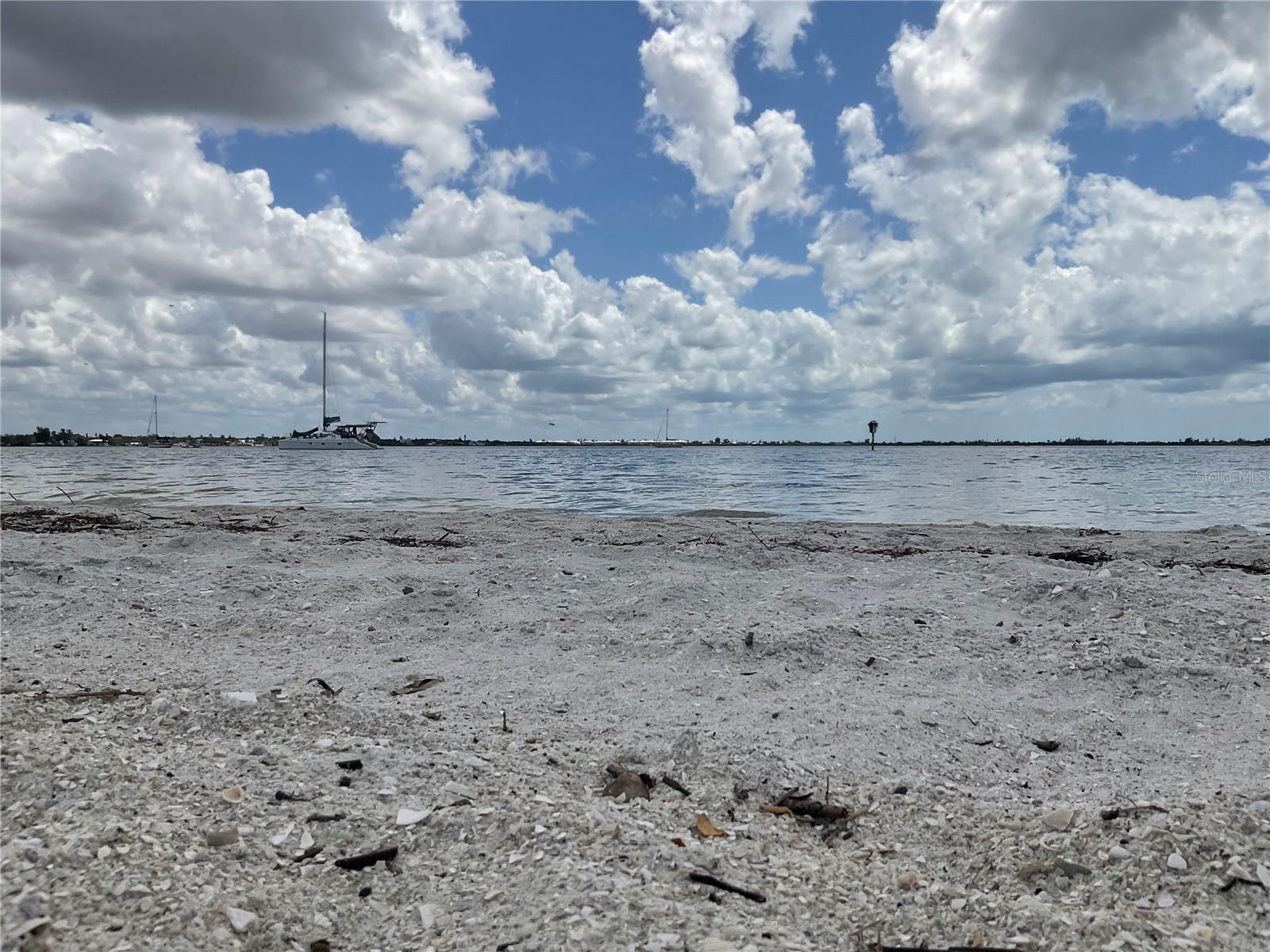 RIVERVIEW A D GILLEYS - Residential