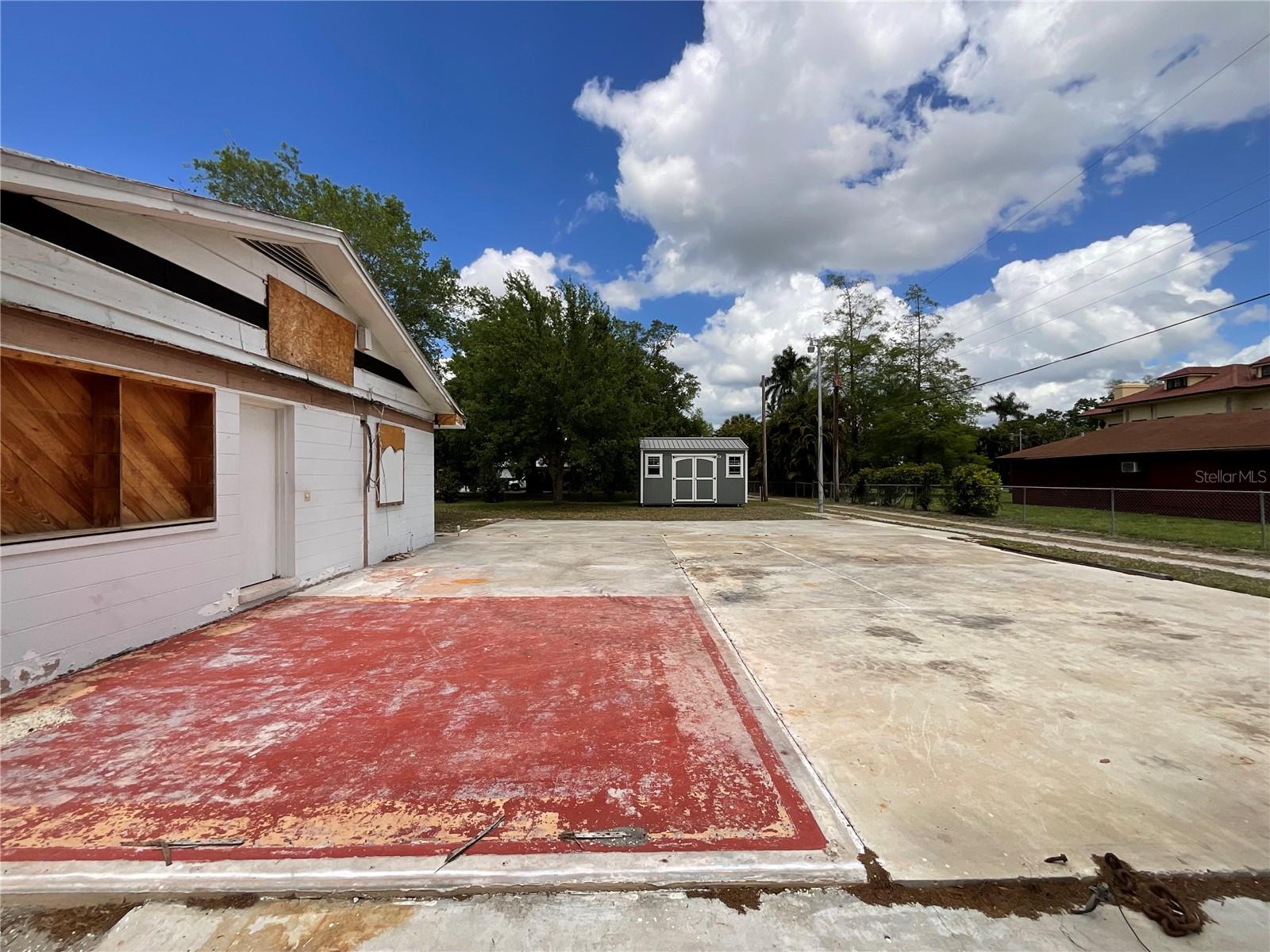 RIVERVIEW A D GILLEYS - Residential