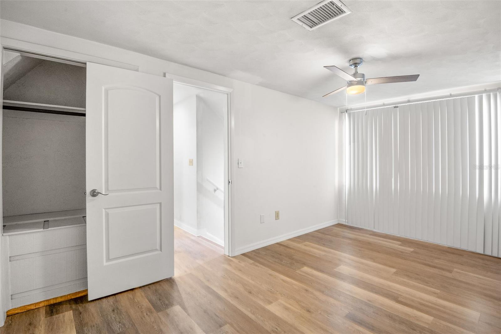 BEACON WOODS VILLAGE - Residential