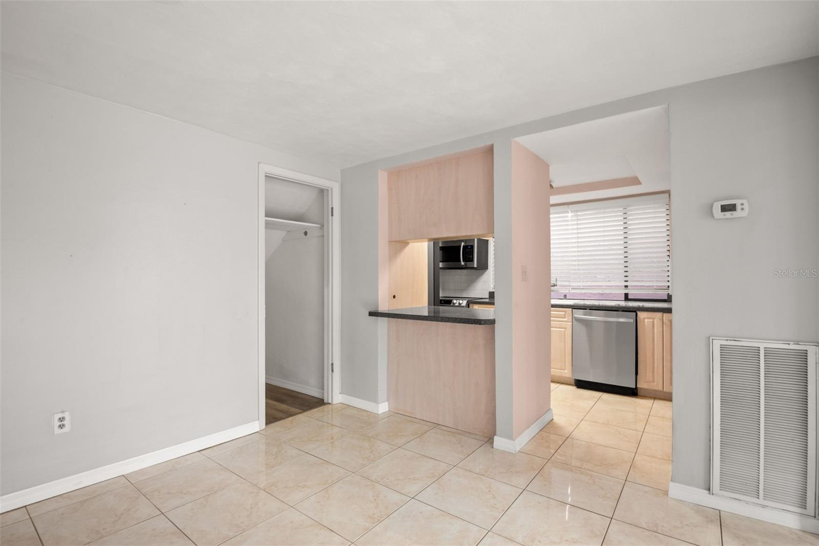 BEACON WOODS VILLAGE - Residential