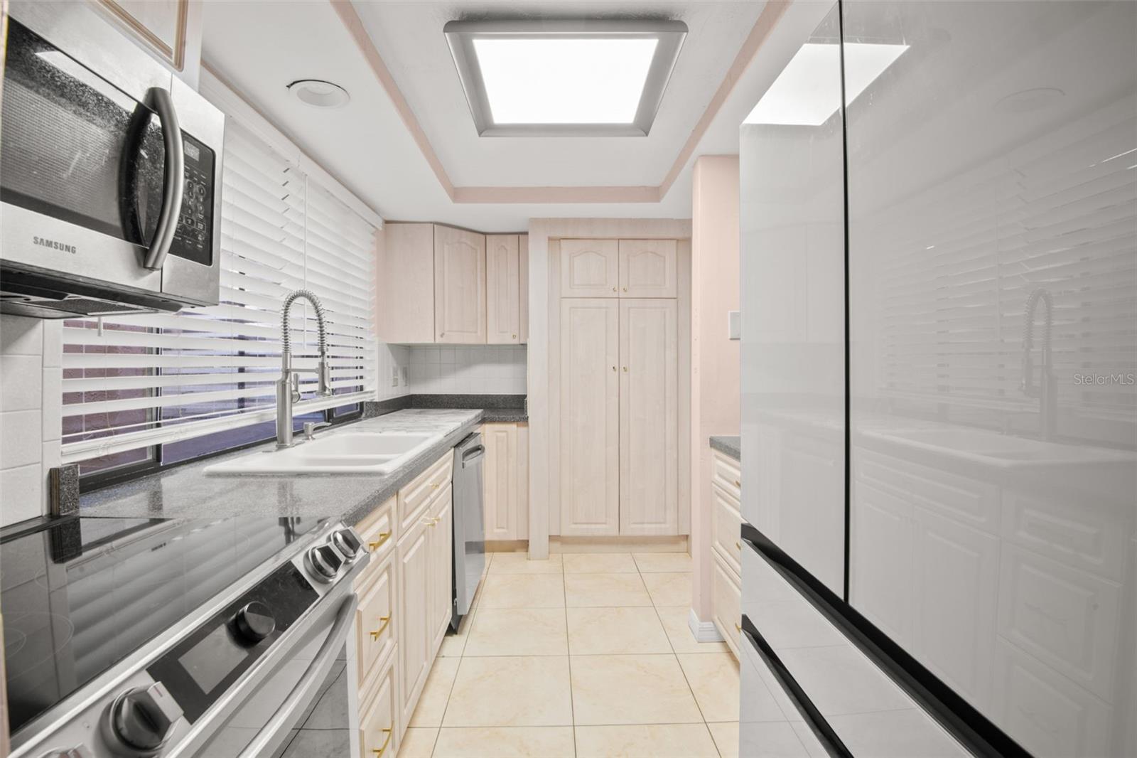 BEACON WOODS VILLAGE - Residential