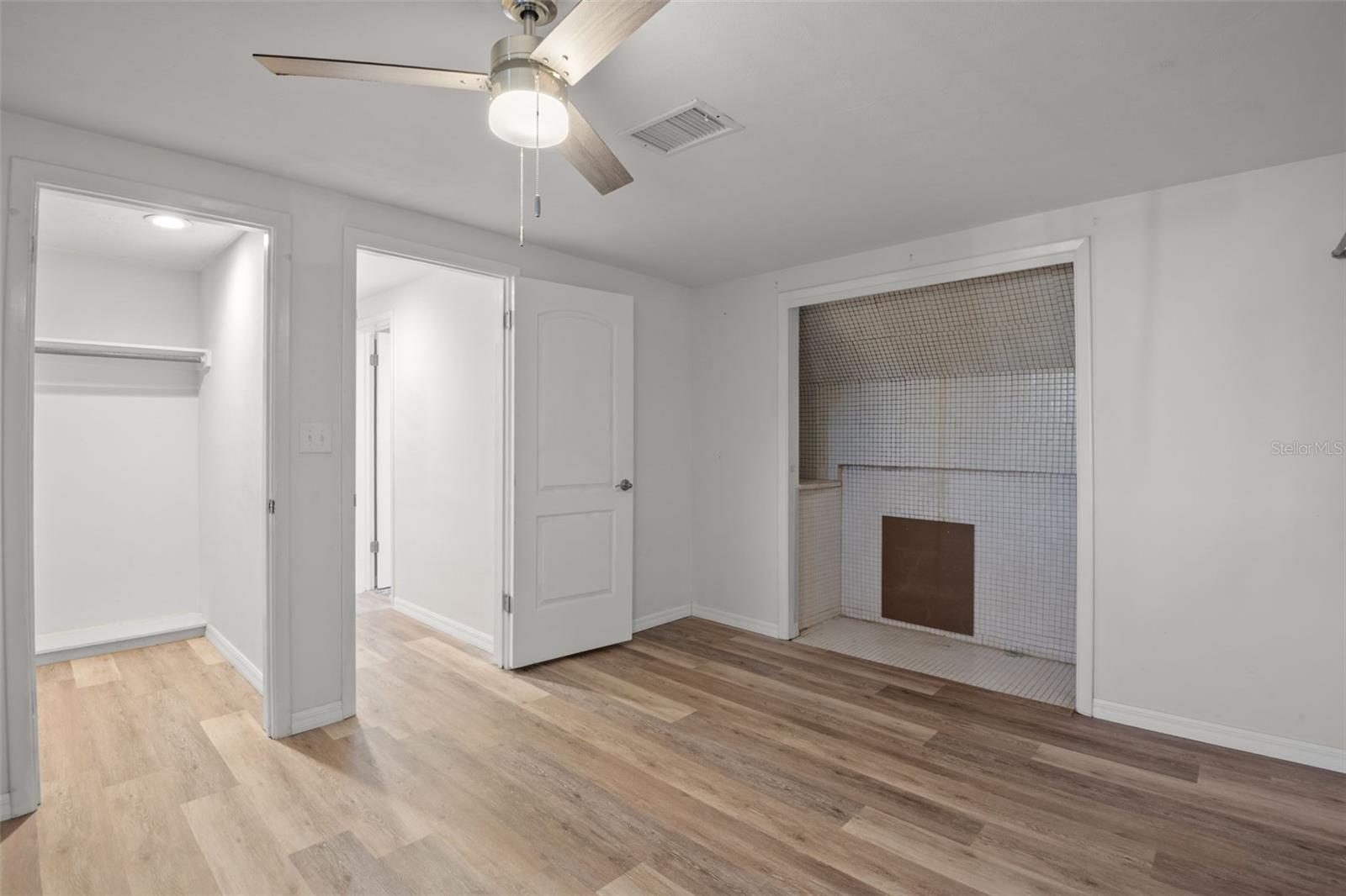 BEACON WOODS VILLAGE - Residential