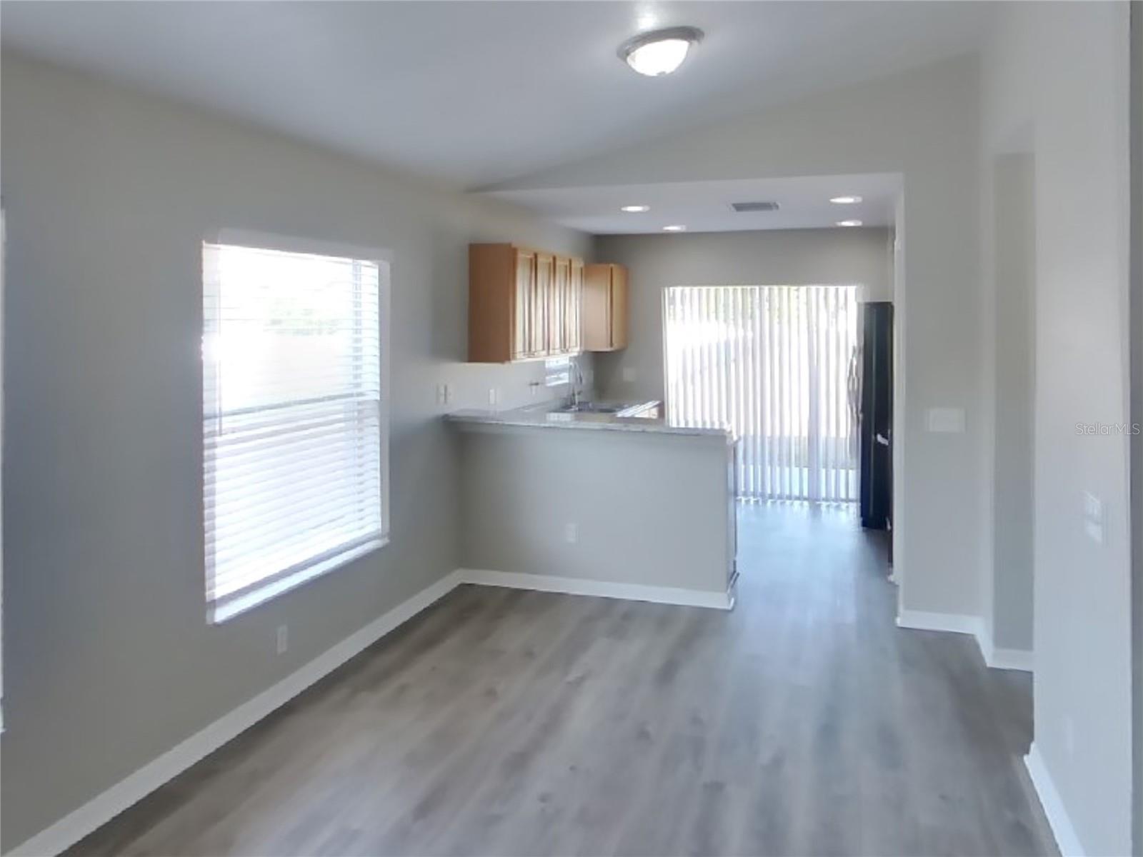 OAK CREEK PRCL H-H - Residential Lease