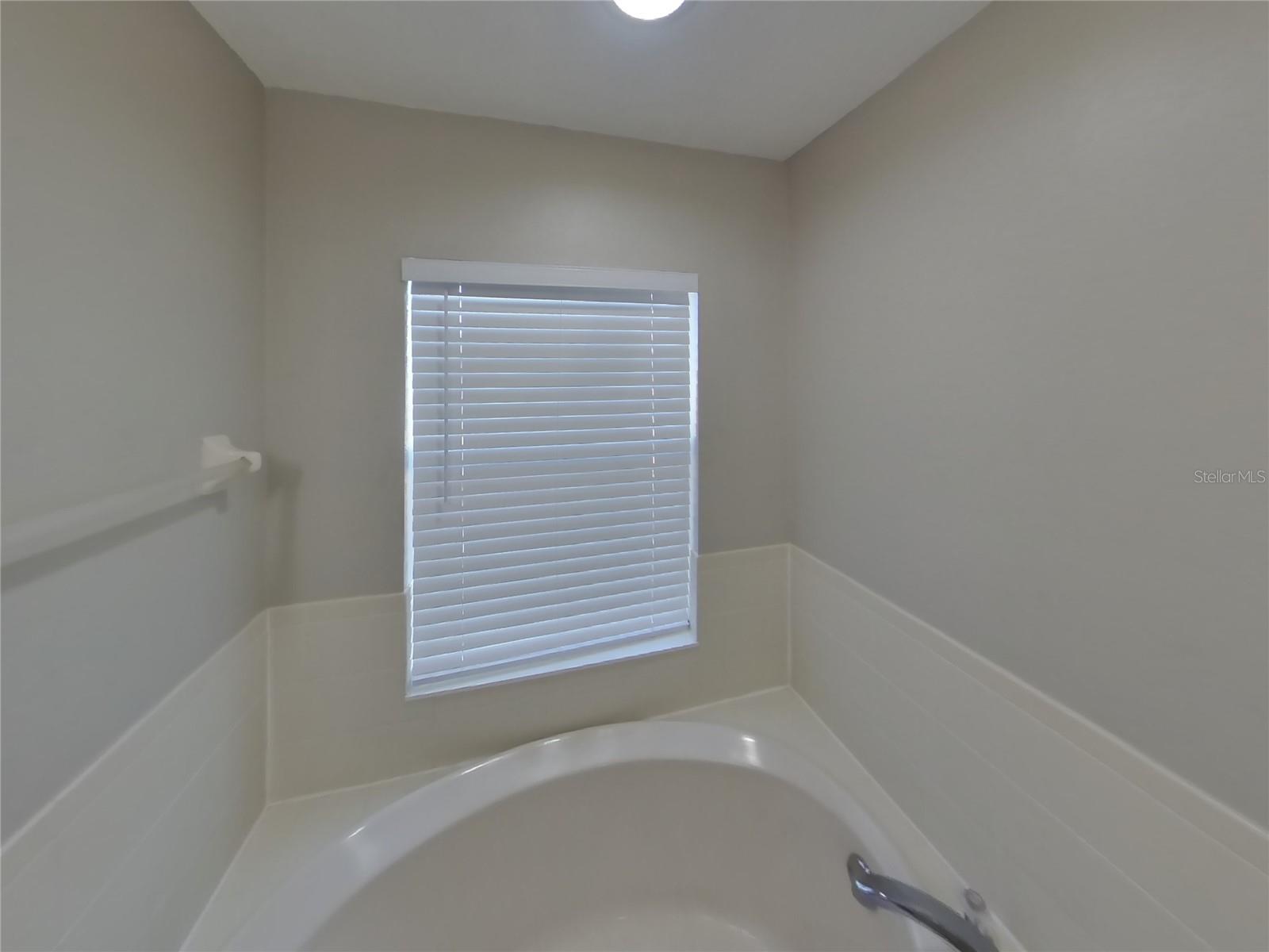 OAK CREEK PRCL H-H - Residential Lease