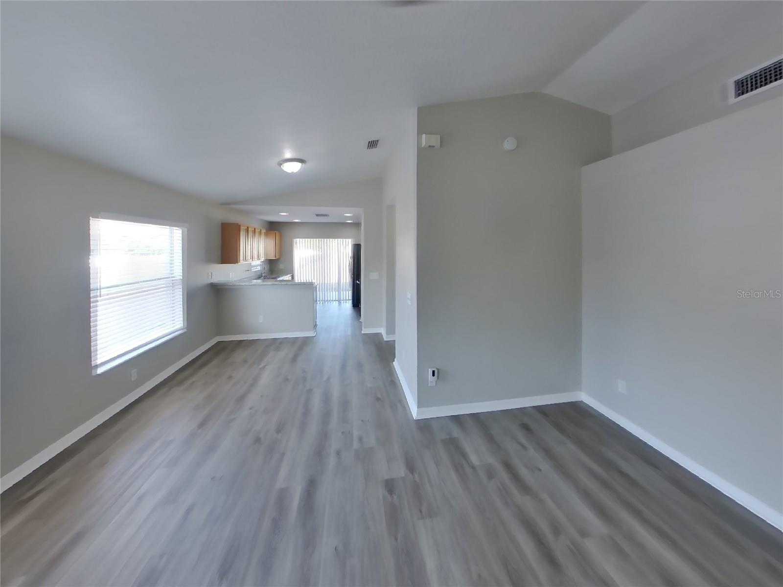 OAK CREEK PRCL H-H - Residential Lease