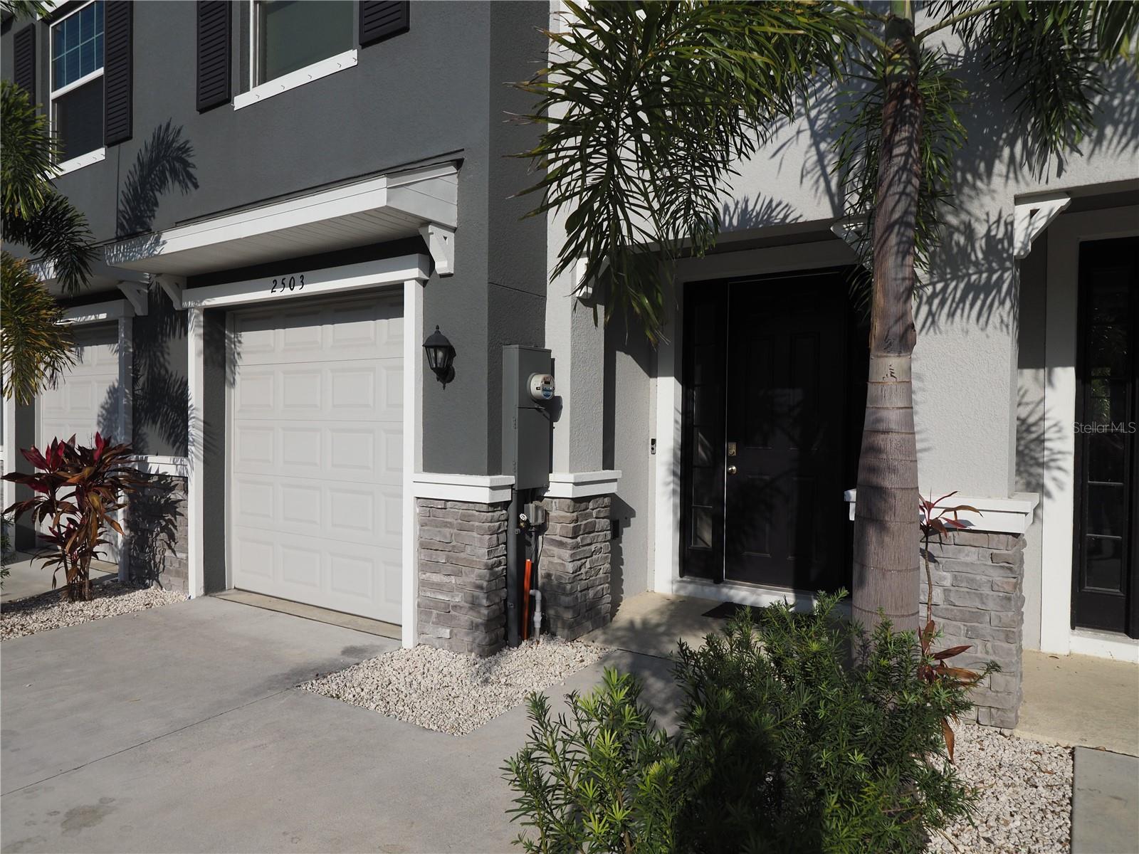 LANDING PH 1 - Residential Lease