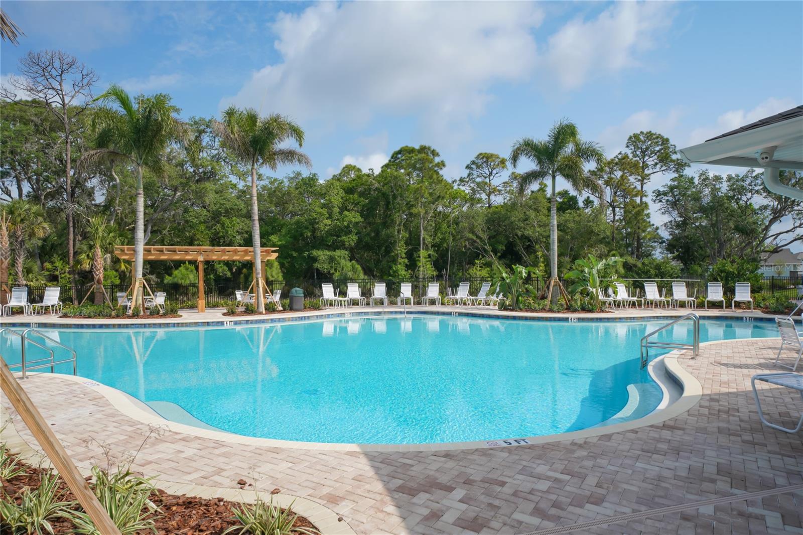 LANDING PH 1 - Residential Lease
