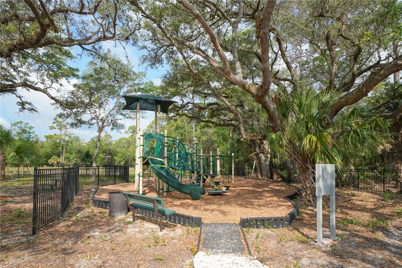 LANDING PH 1 - Residential Lease