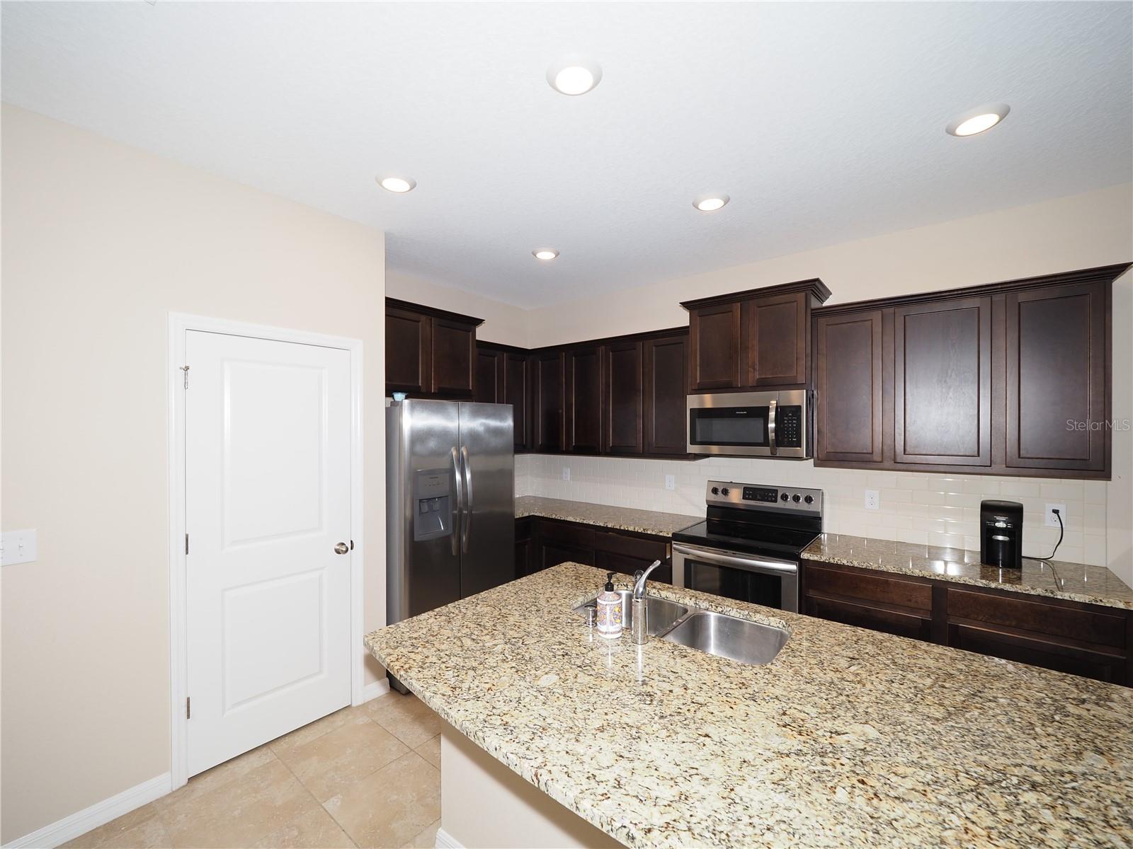LANDING PH 1 - Residential Lease