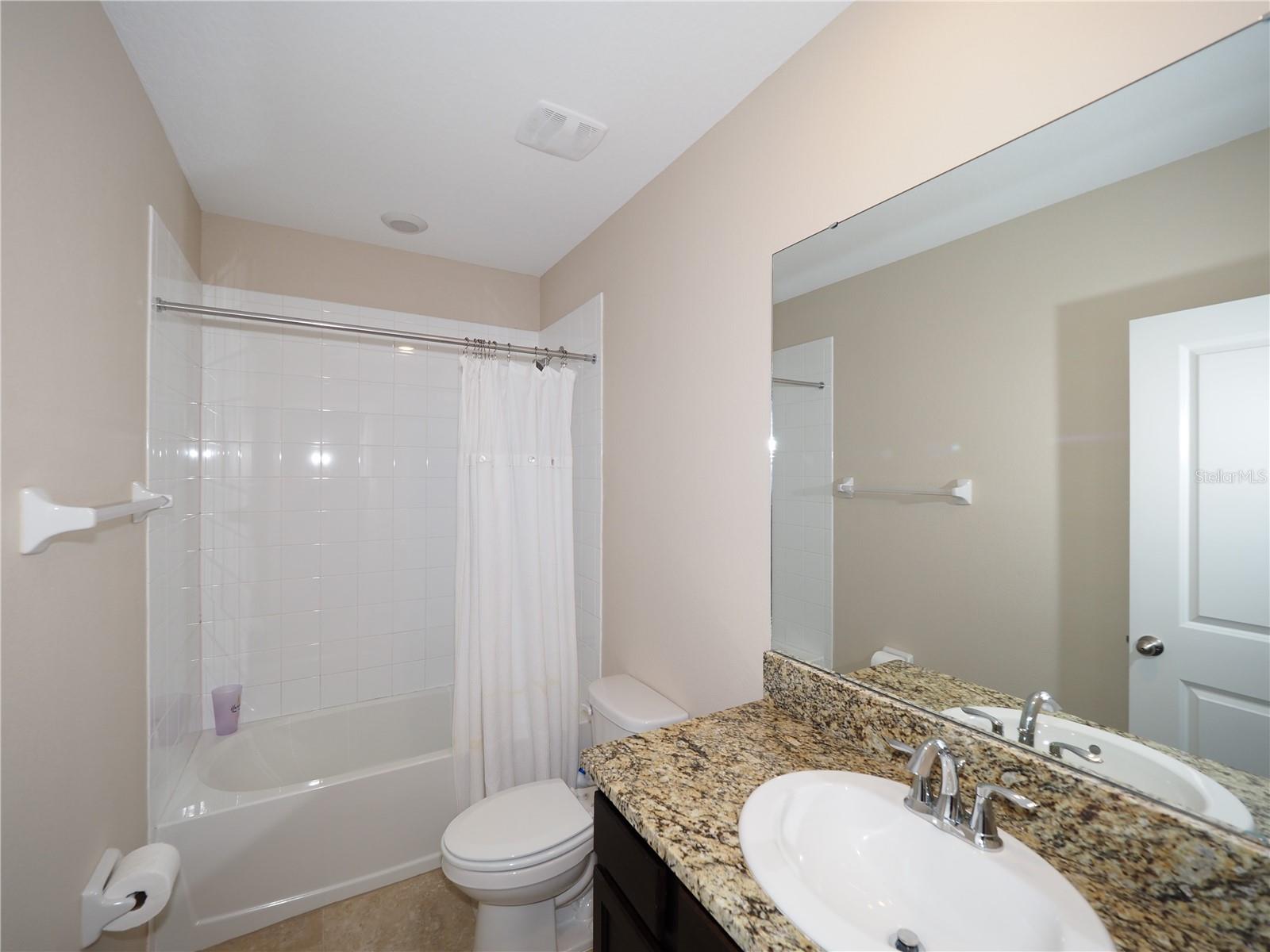 LANDING PH 1 - Residential Lease